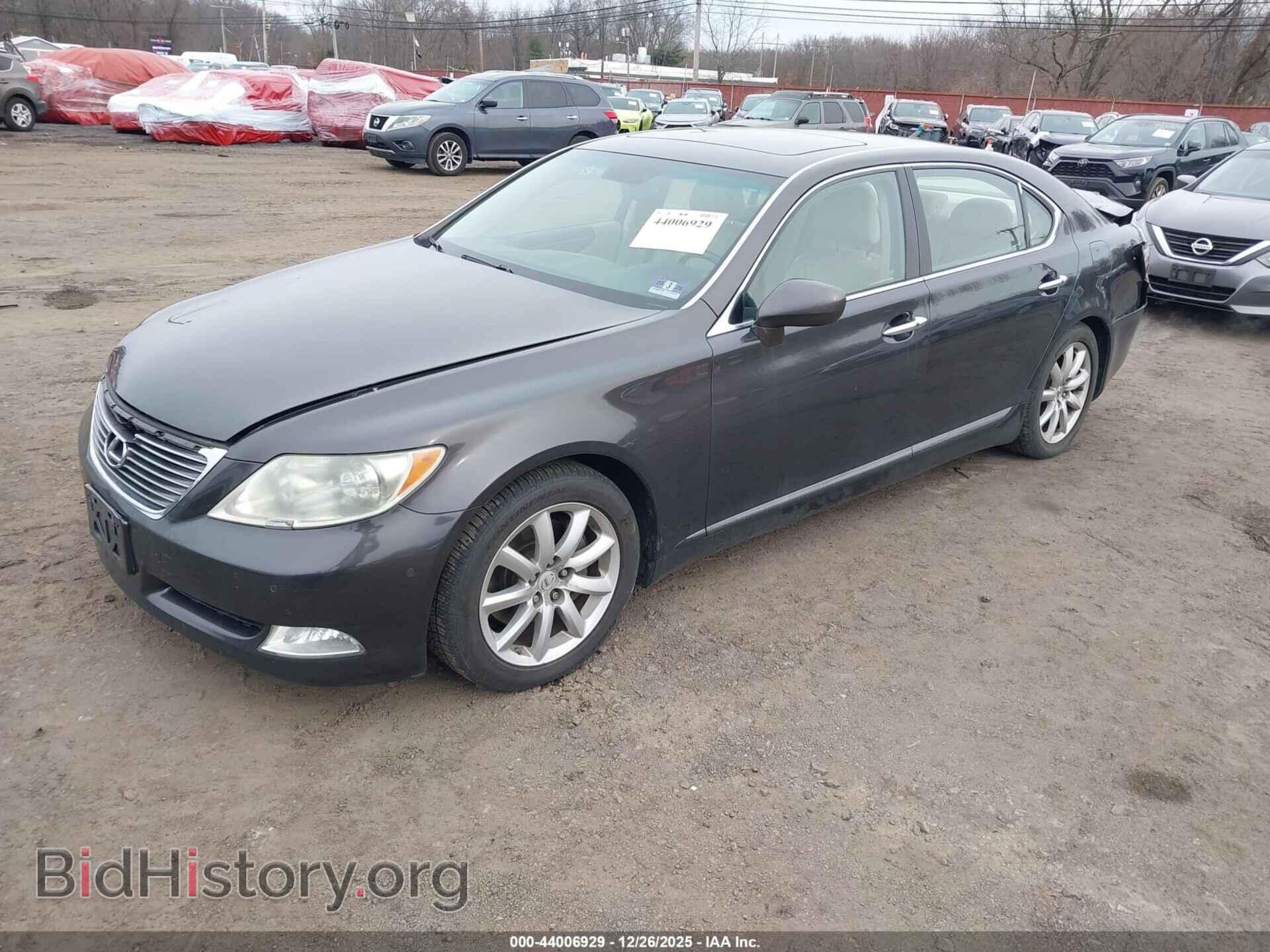 2009 LEXUS LS 460 - VIN: JTHGL46F595033650 - Photo 2