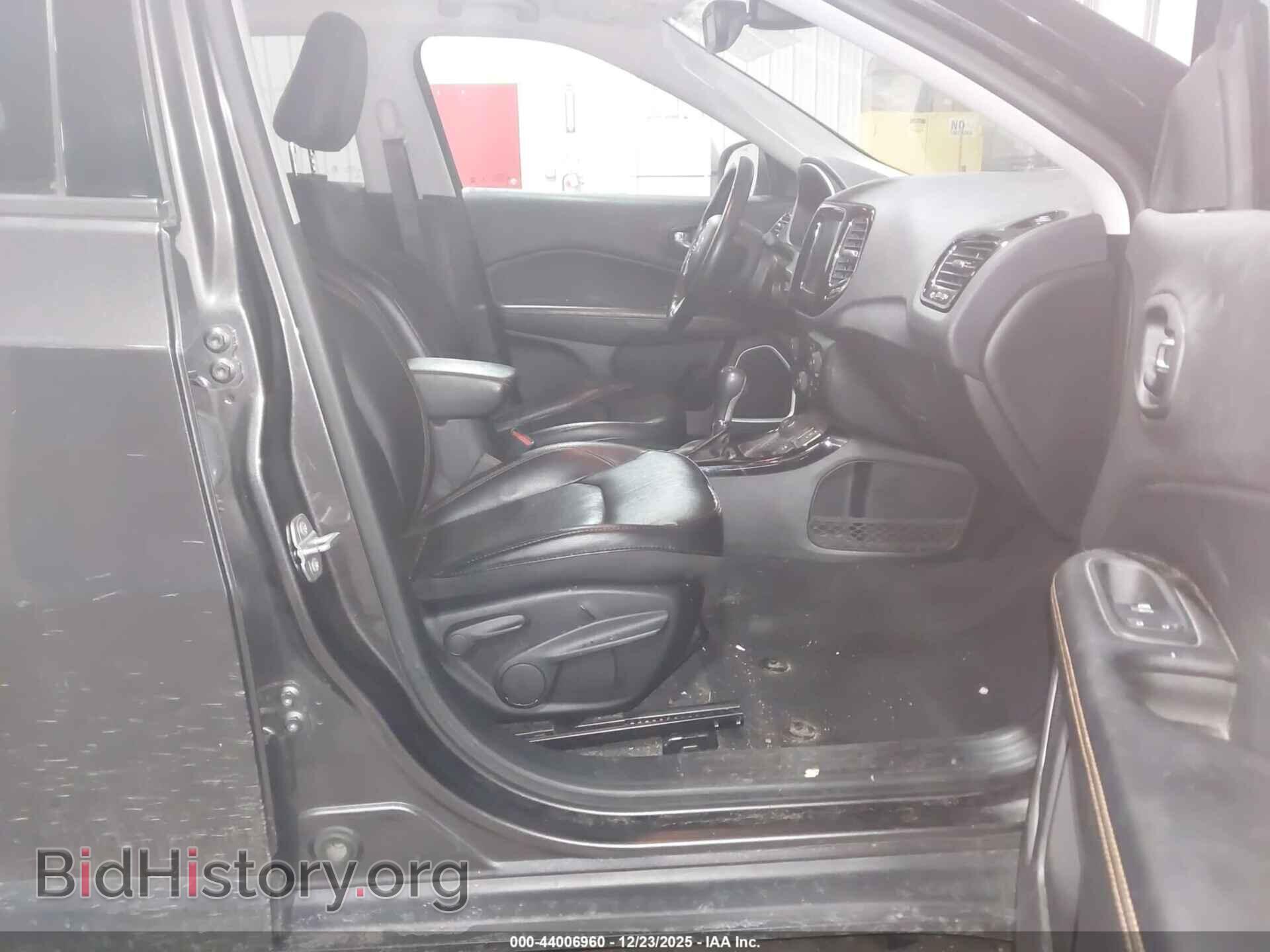 2018 JEEP COMPASS - VIN: 3C4NJDCB1JT201899 - Фото 5
