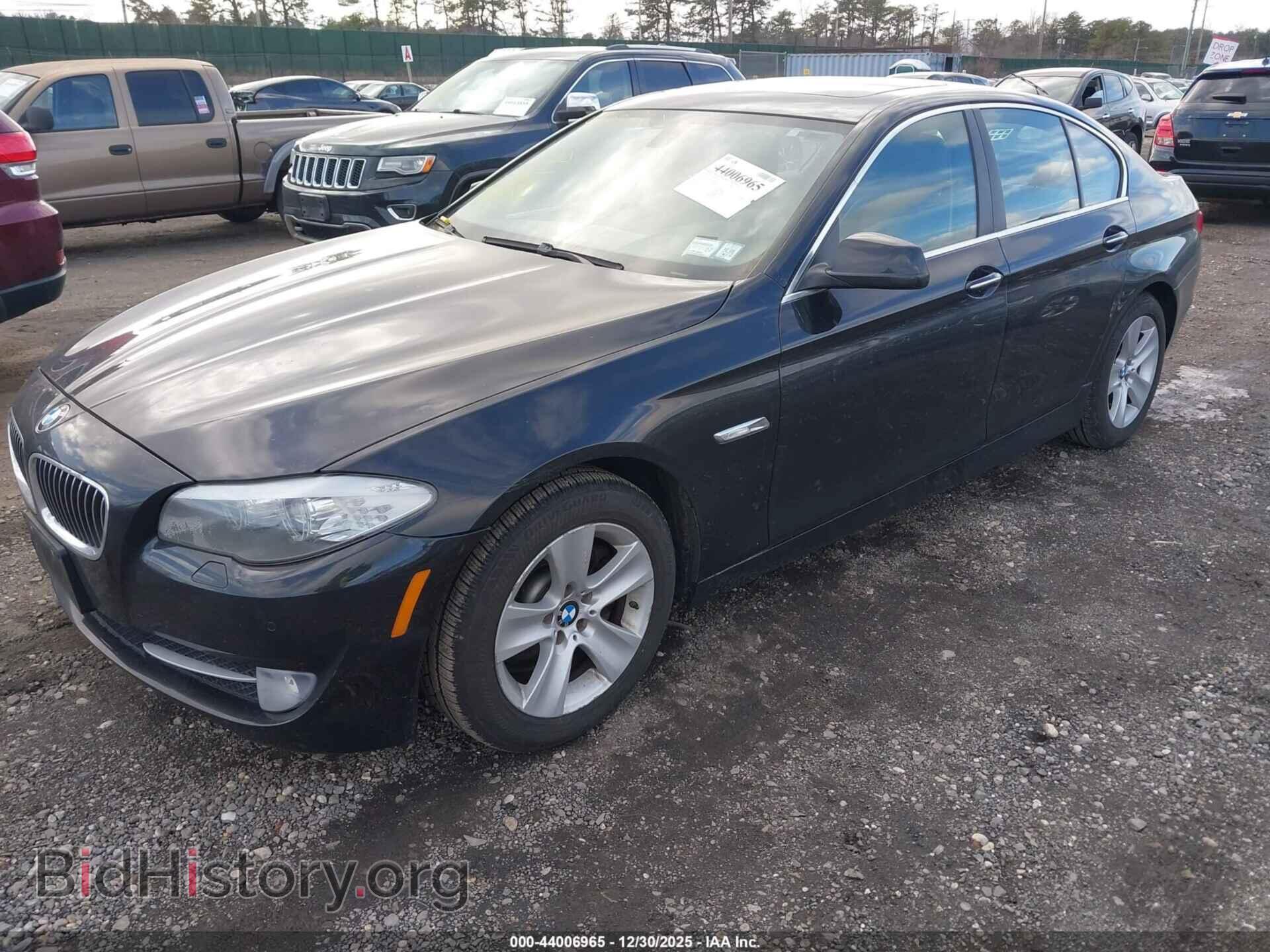 2013 BMW 528I - VIN: WBAXH5C5XDD113400 - Фото 2