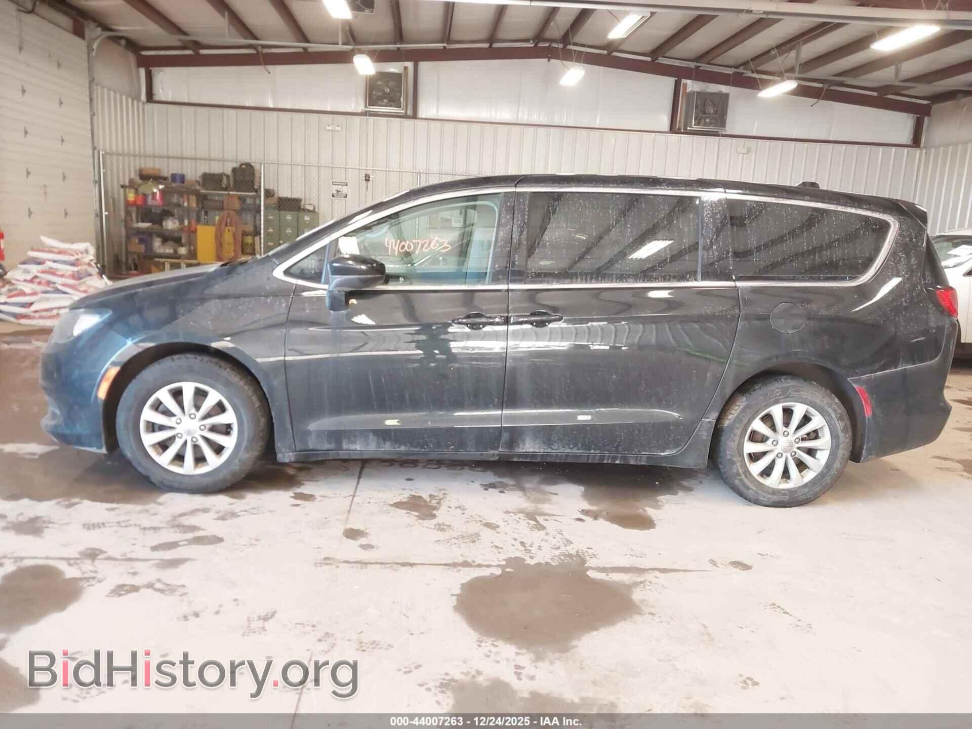 2017 CHRYSLER PACIFICA - VIN: 2C4RC1DG0HR514704 - Фото 14