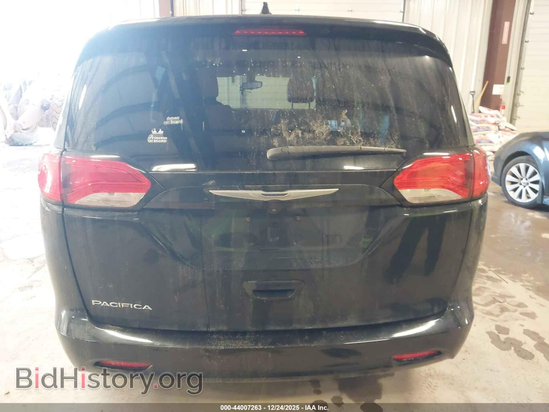 2017 CHRYSLER PACIFICA - VIN: 2C4RC1DG0HR514704 - Фото 16