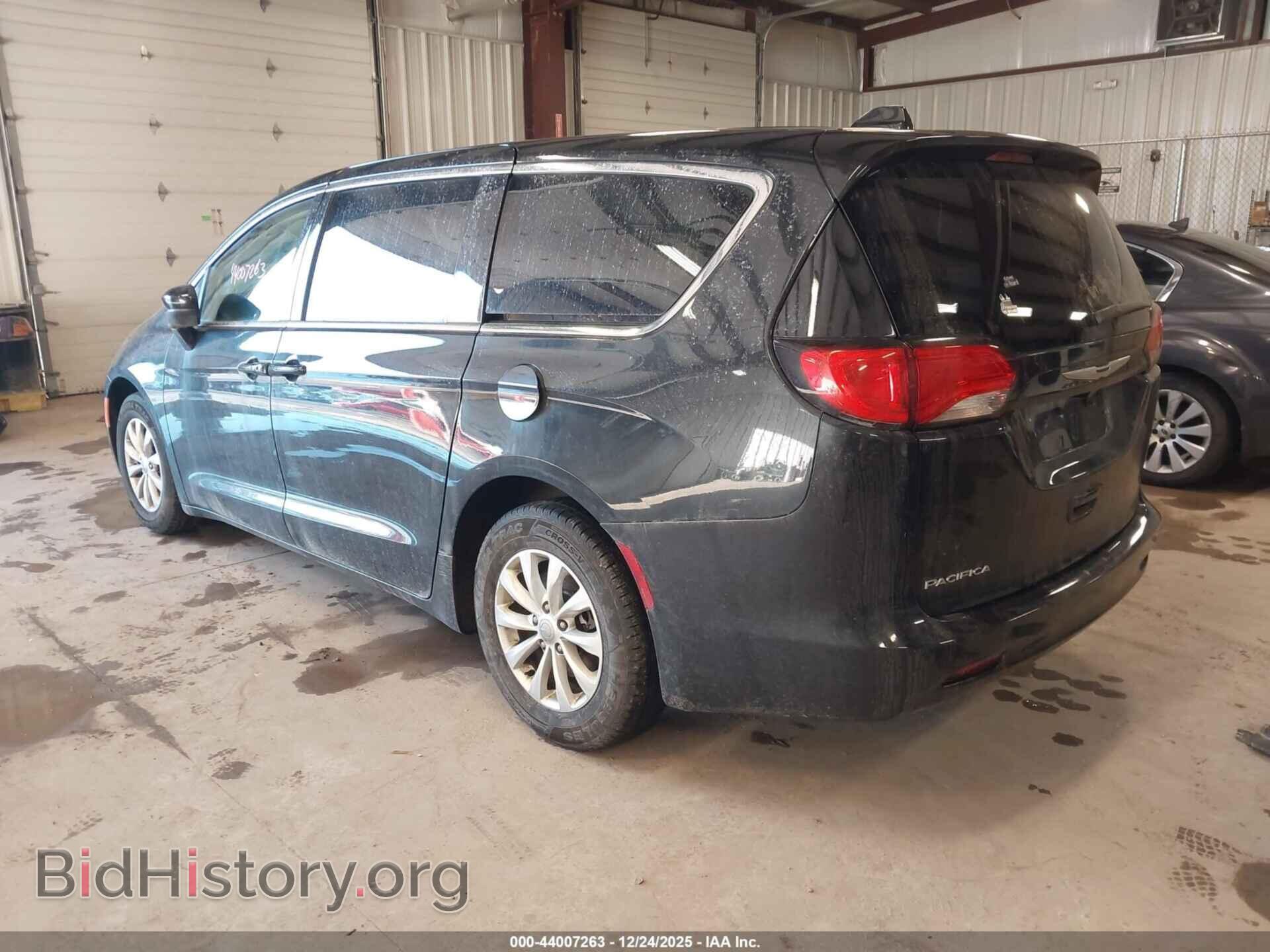 2017 CHRYSLER PACIFICA - VIN: 2C4RC1DG0HR514704 - Фото 3