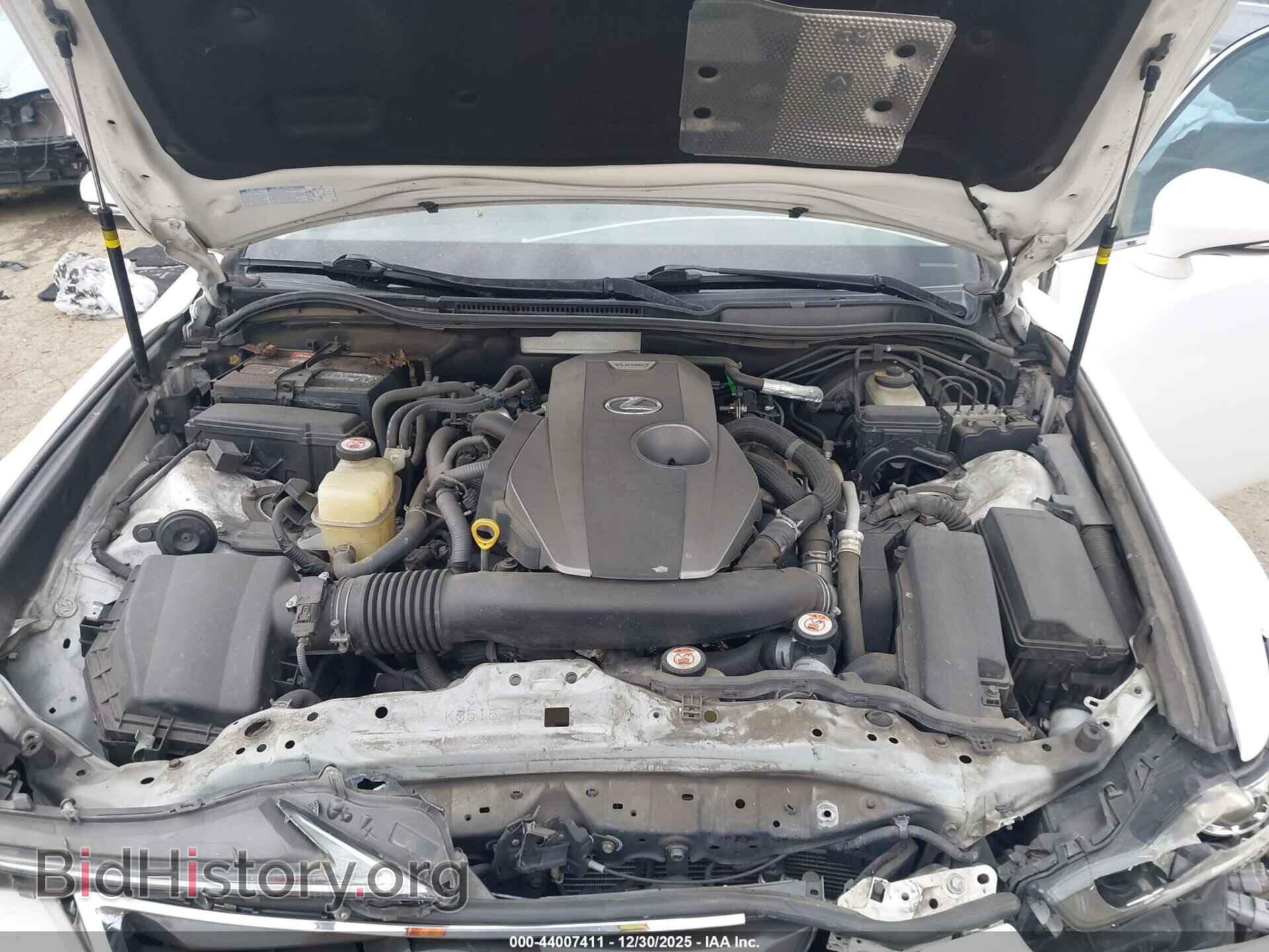 2017 LEXUS IS 200T - VIN: JTHBA1D27H5050706 - Фото 10
