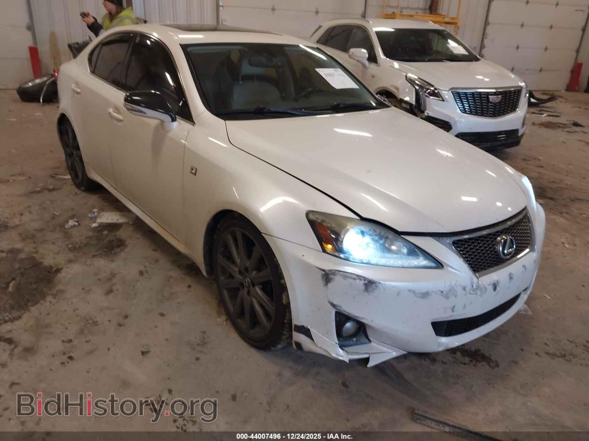 Фотография JTHCF5C27C5059543 - LEXUS IS 250 2012