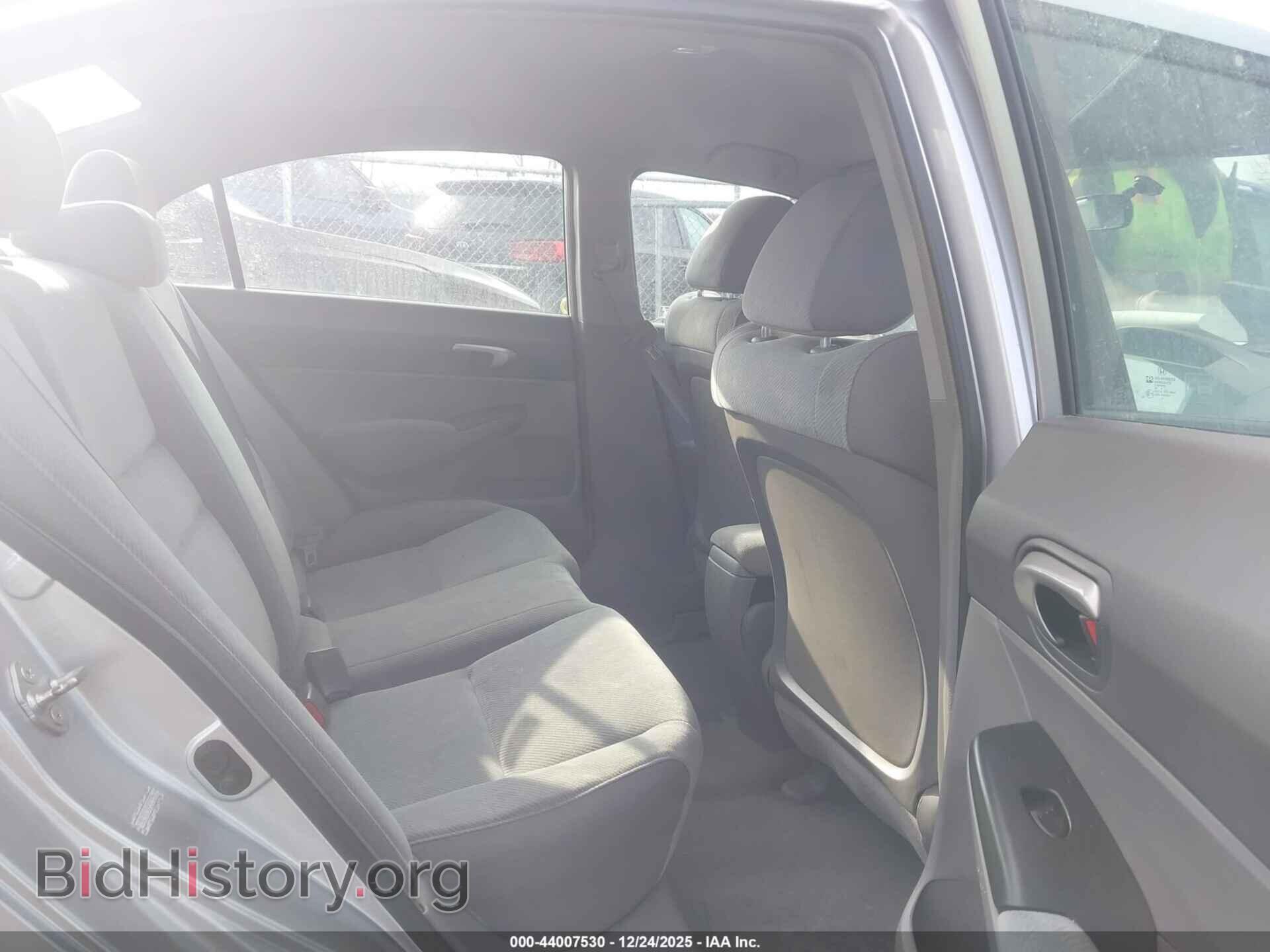 2009 HONDA CIVIC - VIN: 19XFA16559E028896 - Фото 8