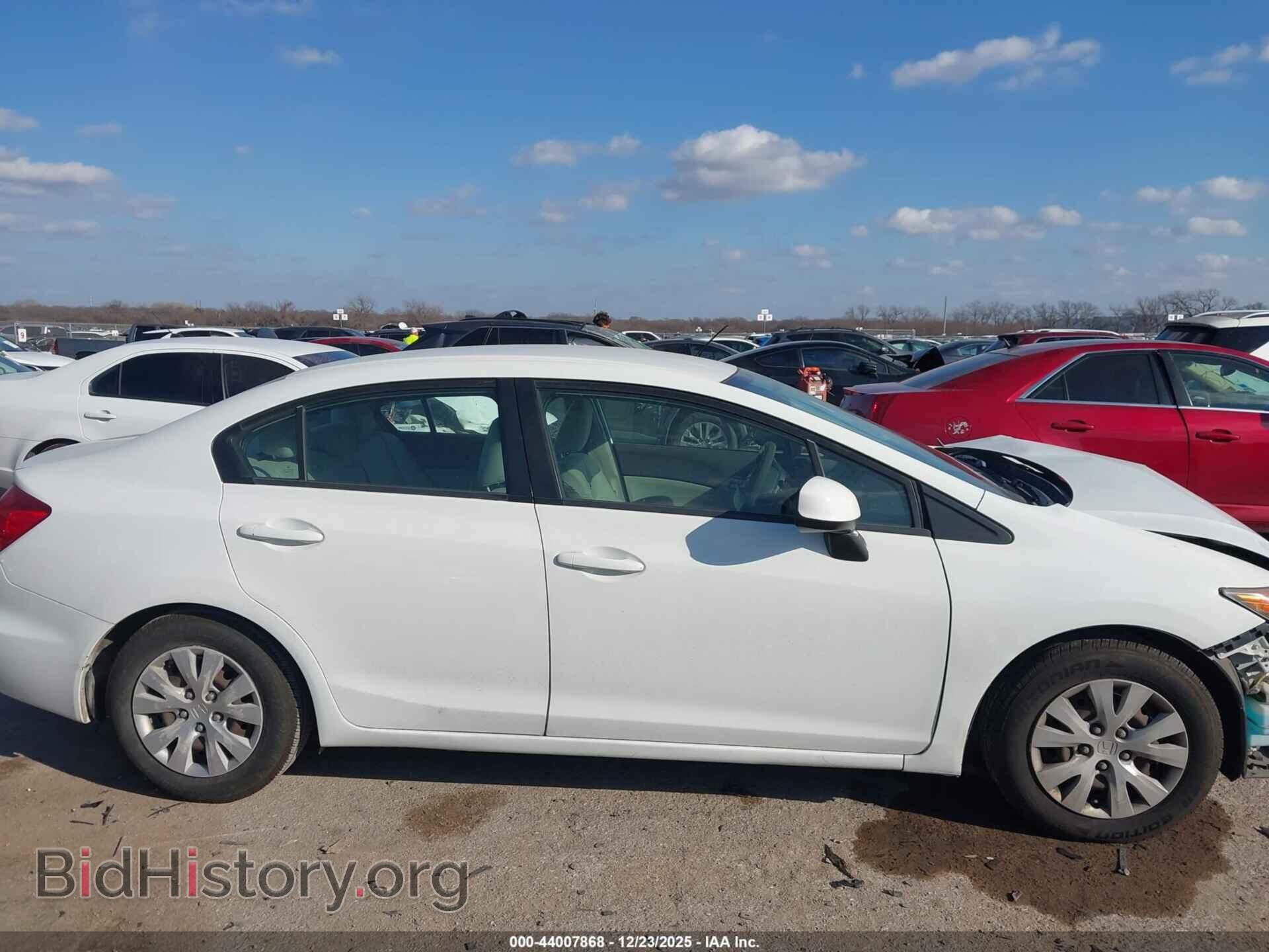 2012 HONDA CIVIC - VIN: 2HGFB2F58CH558280 - Фото 13