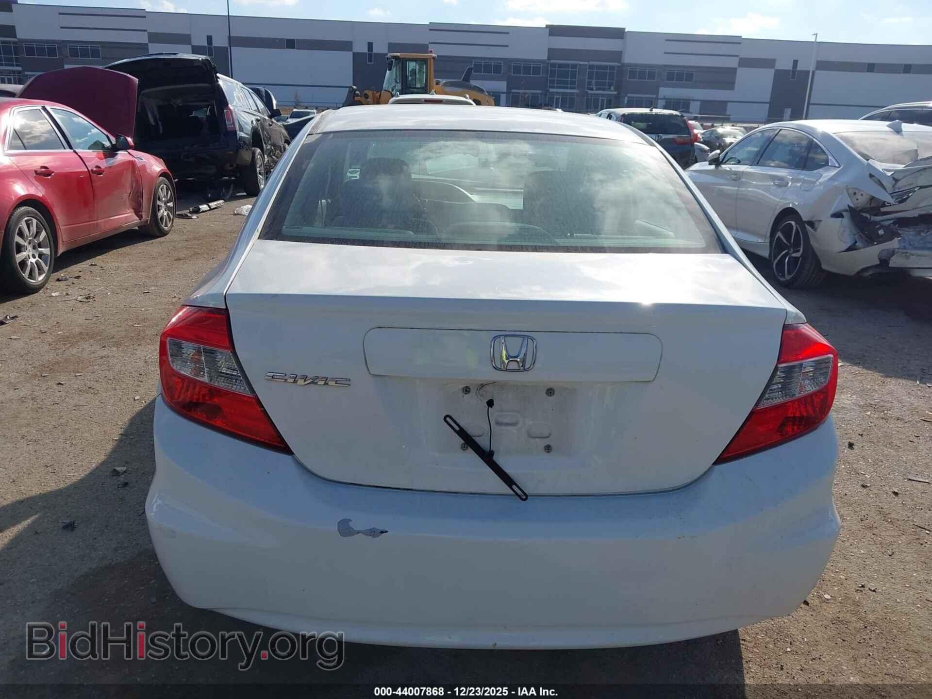 2012 HONDA CIVIC - VIN: 2HGFB2F58CH558280 - Фото 16