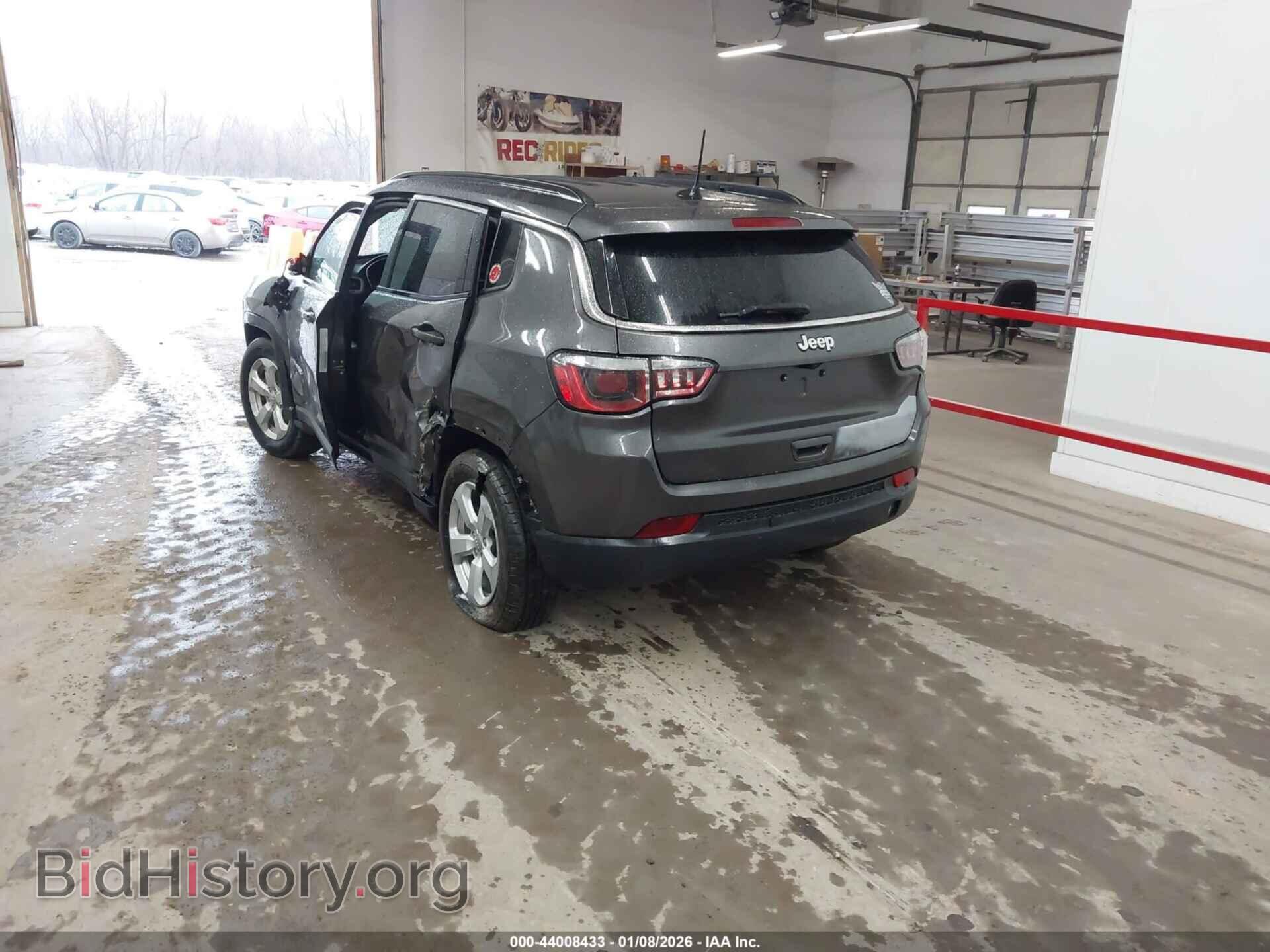 2018 JEEP COMPASS - VIN: 3C4NJCBB0JT309152 - Фото 3