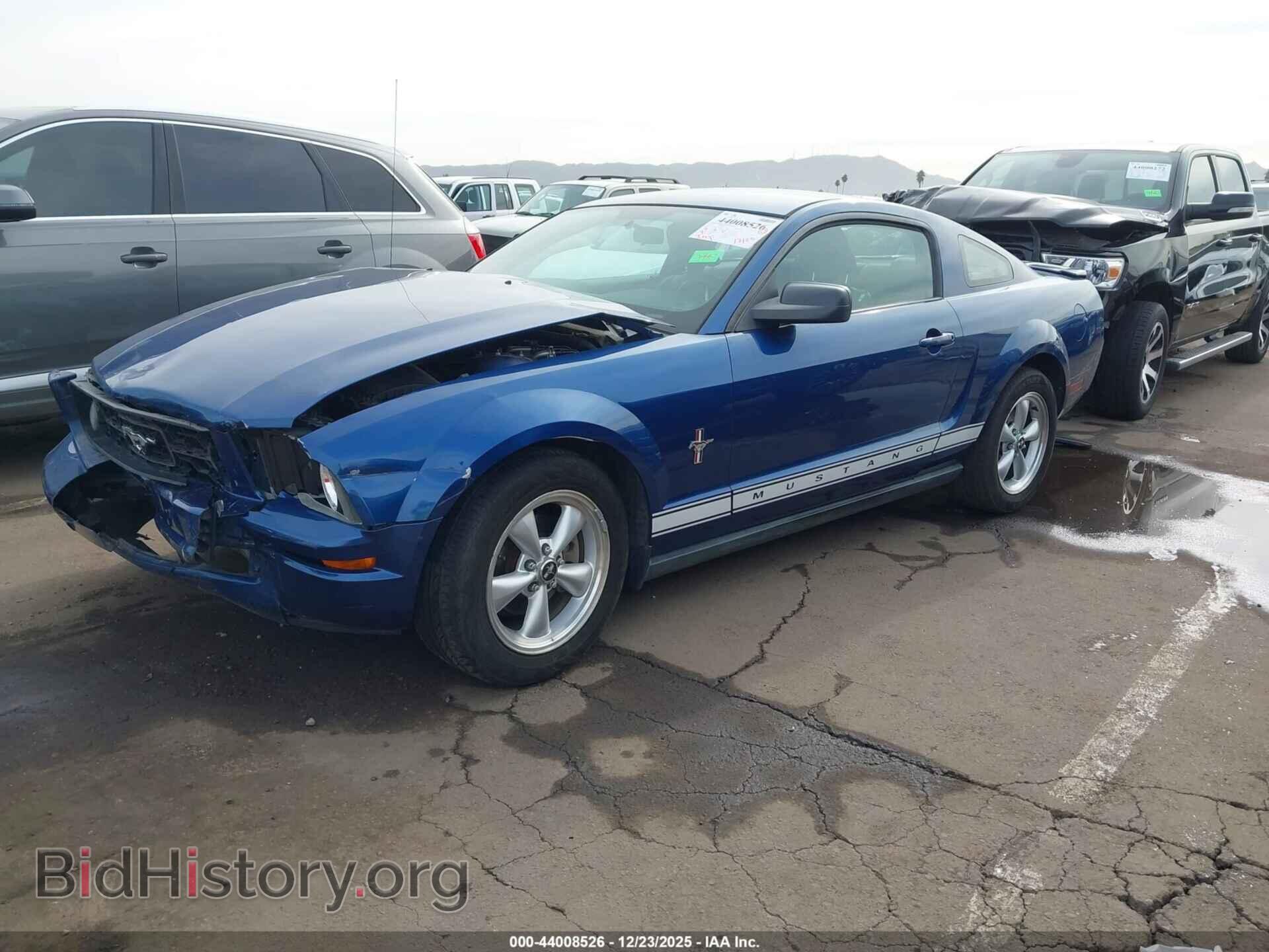2007 FORD MUSTANG - VIN: 1ZVHT80N375270547 - Фото 2