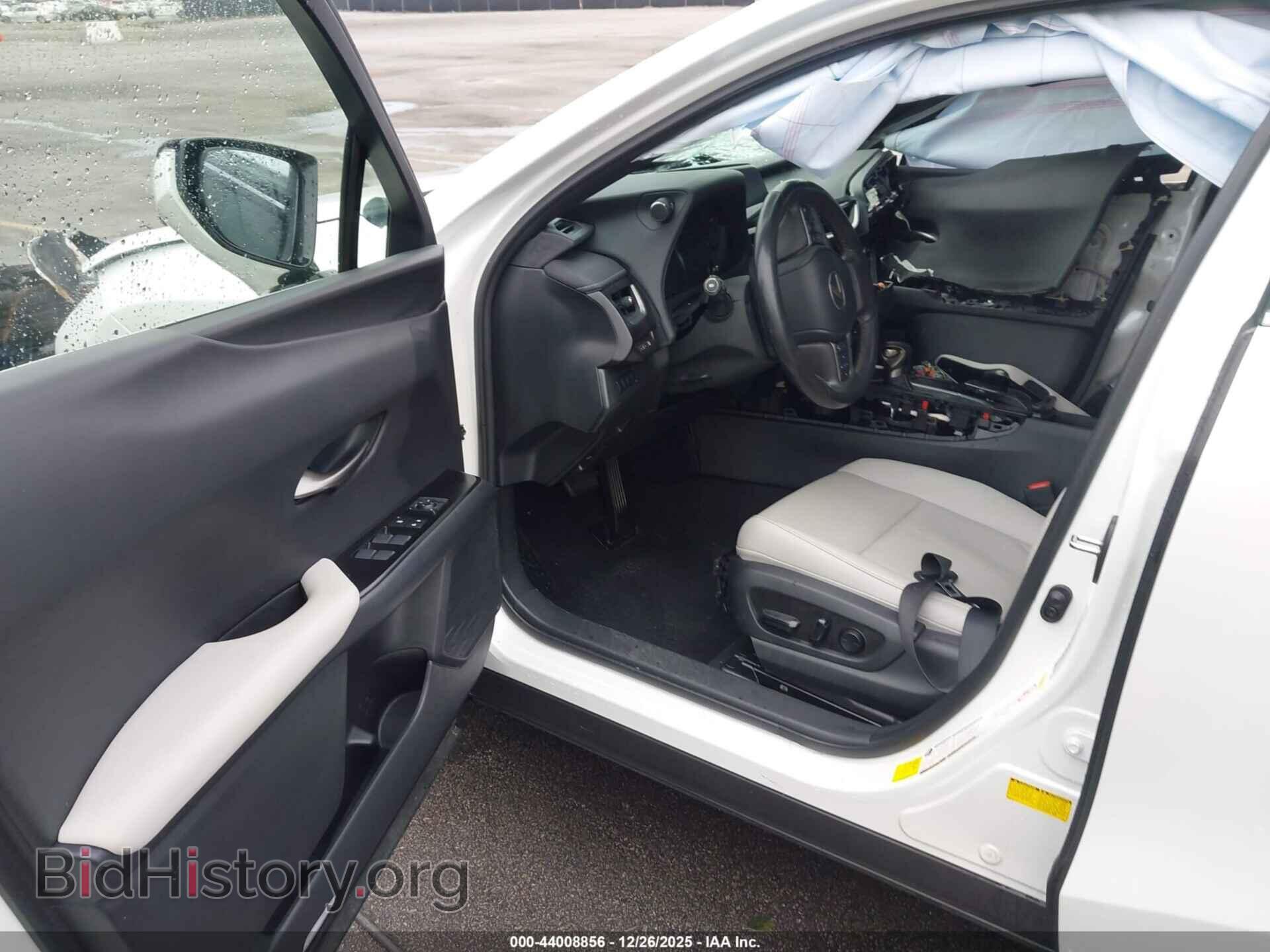 2019 LEXUS UX 200 - VIN: JTHY3JBH6K2007172 - Photo 5