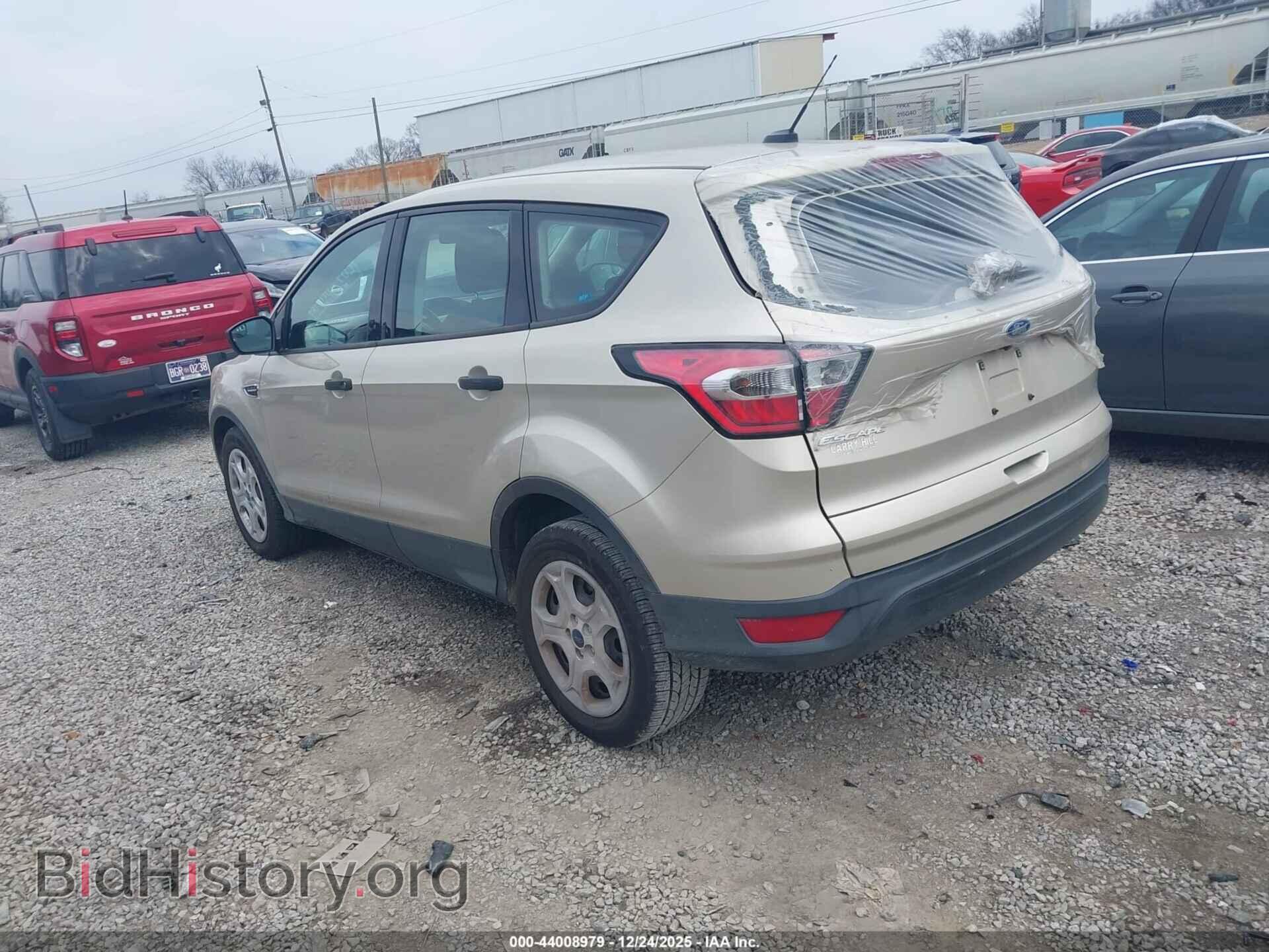 2017 FORD ESCAPE - VIN: 1FMCU0F7XHUC13155 - Фото 3