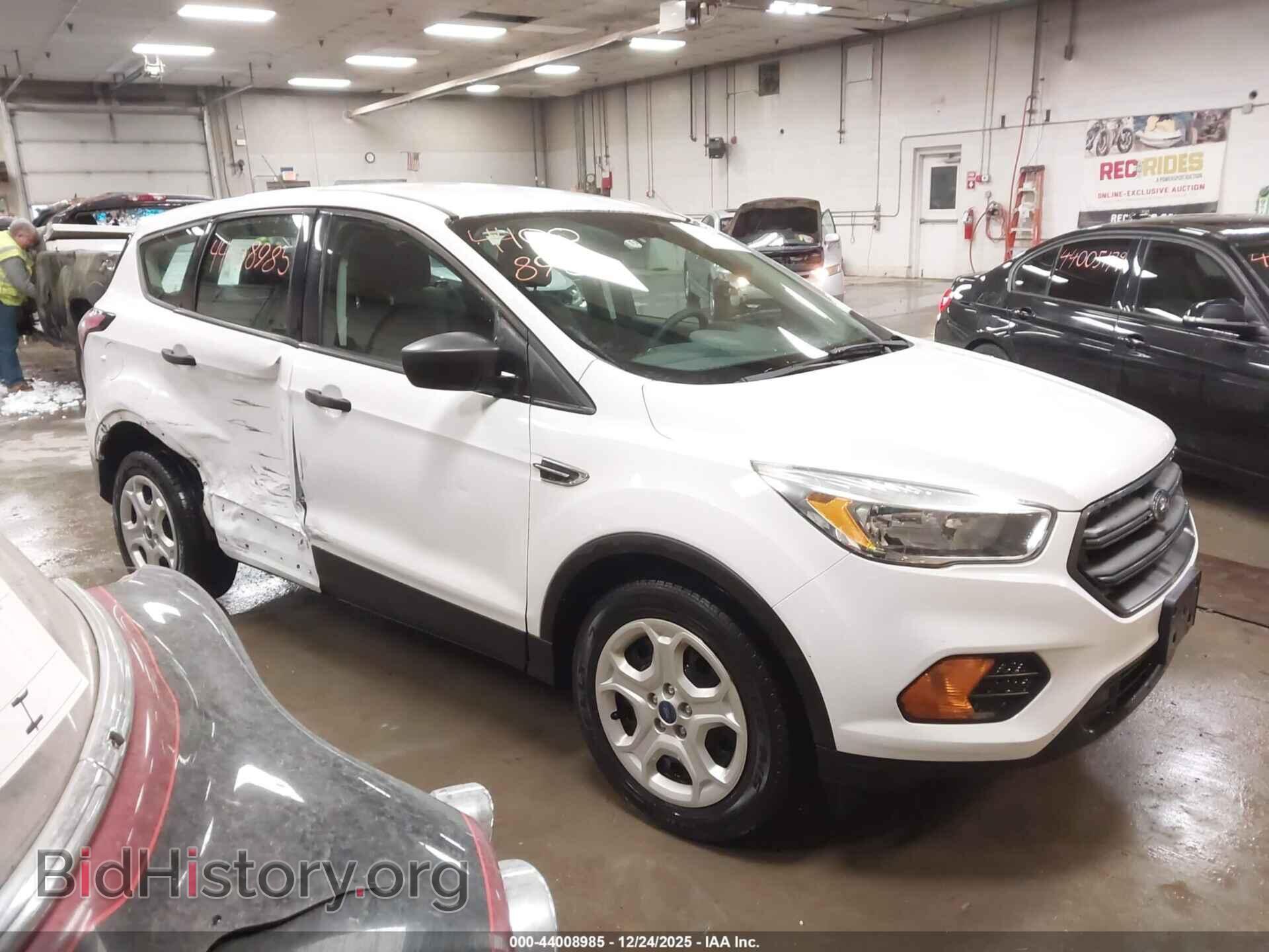 Фотография 1FMCU0F76HUB71065 - FORD ESCAPE 2017