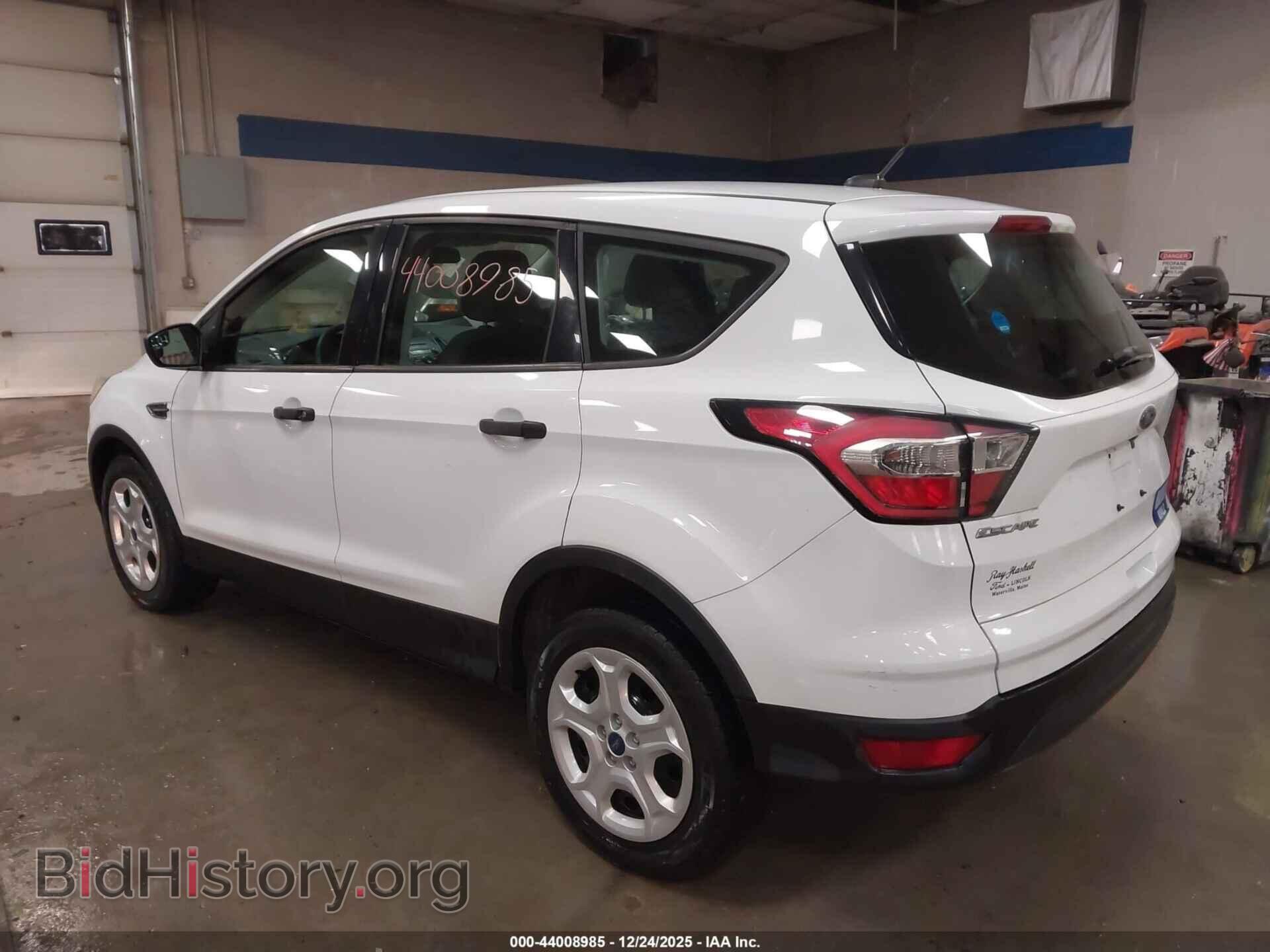 2017 FORD ESCAPE - VIN: 1FMCU0F76HUB71065 - Фото 3