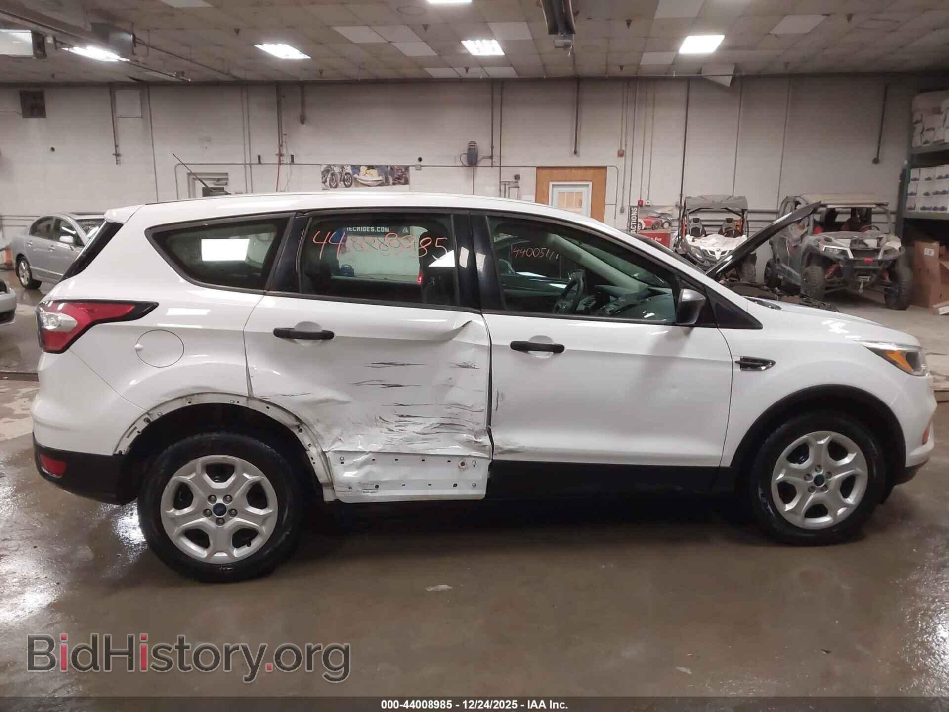 2017 FORD ESCAPE - VIN: 1FMCU0F76HUB71065 - Фото 6