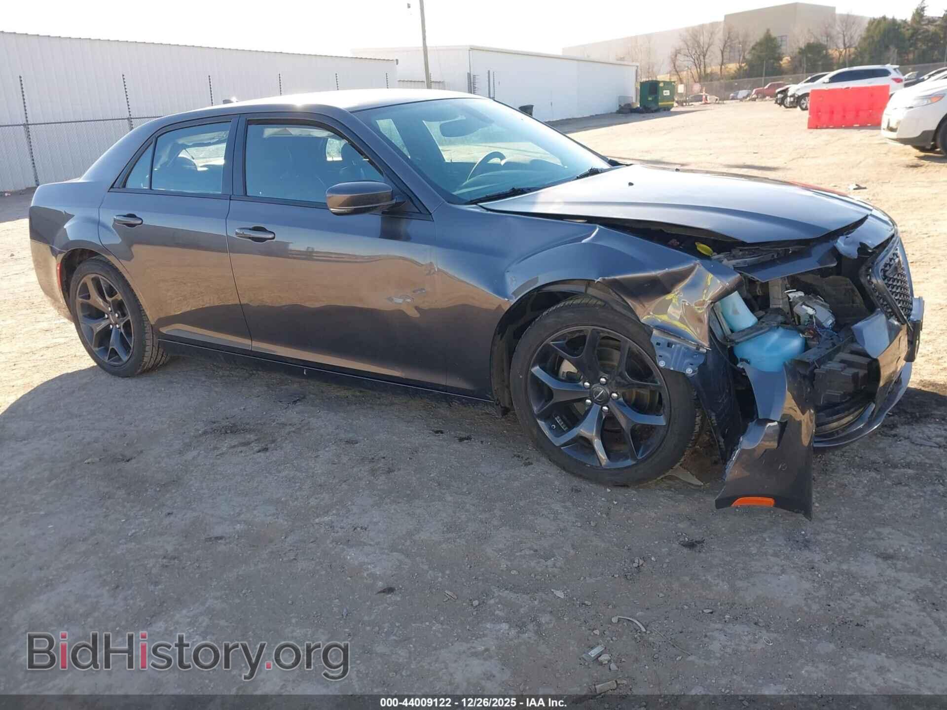 Photo 2C3CCABG6PH624335 - CHRYSLER 300 2023