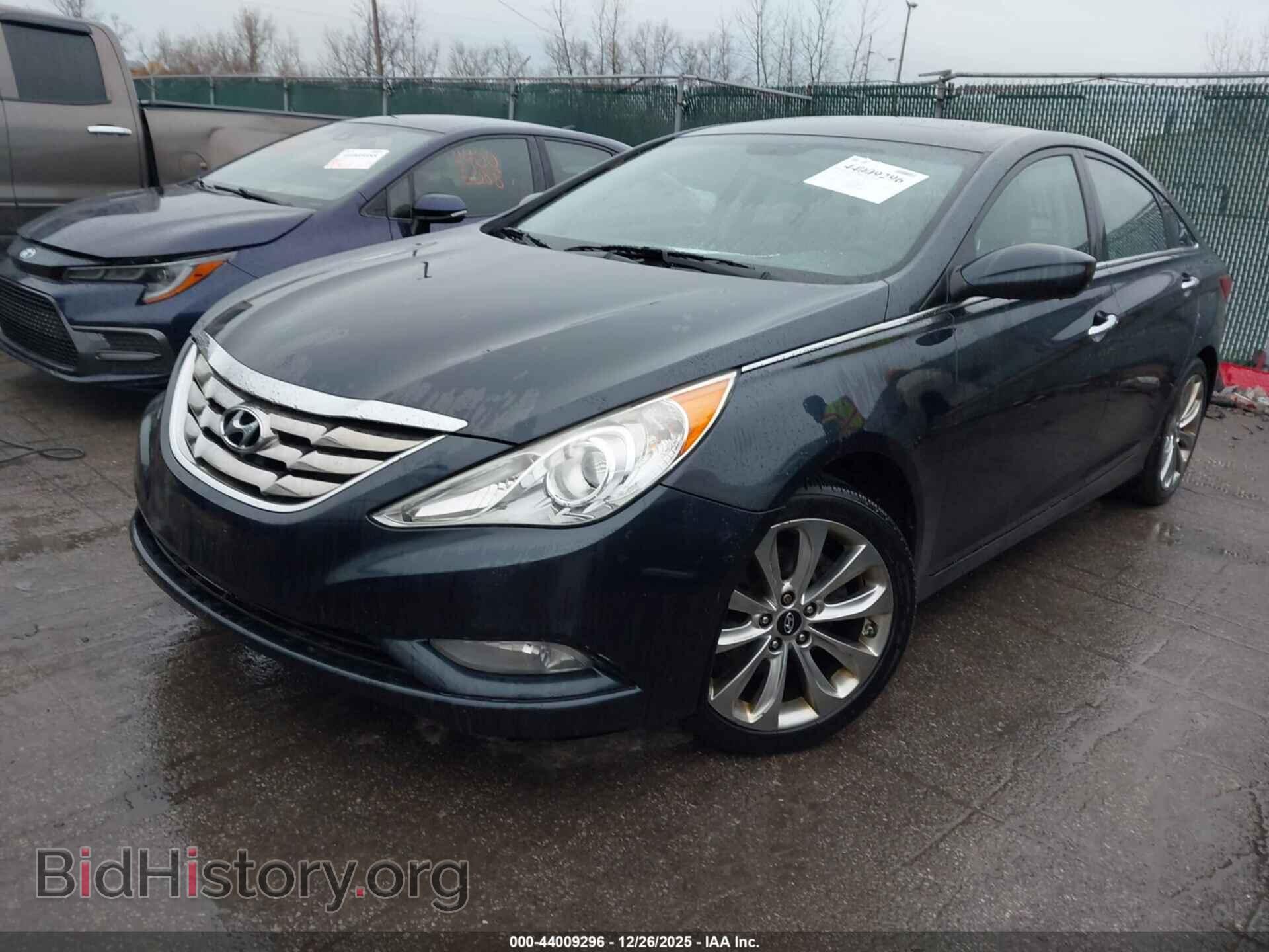 2012 HYUNDAI SONATA - VIN: 5NPEC4ACXCH424063 - Фото 2