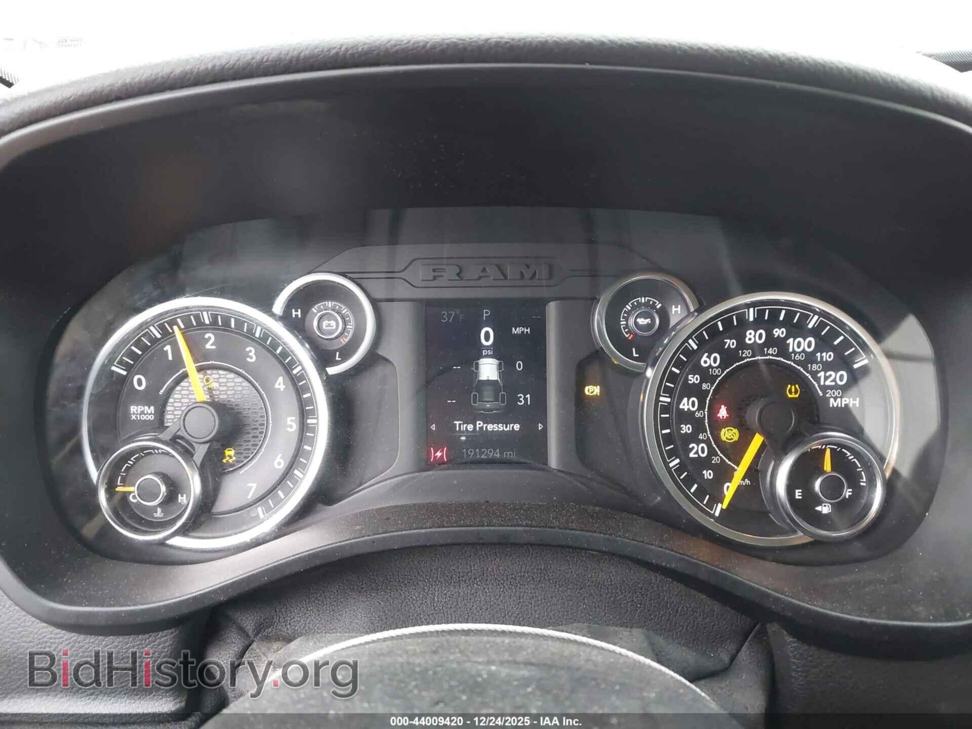 2019 RAM 1500 - VIN: 1C6SRFGT7KN658722 - Фото 7