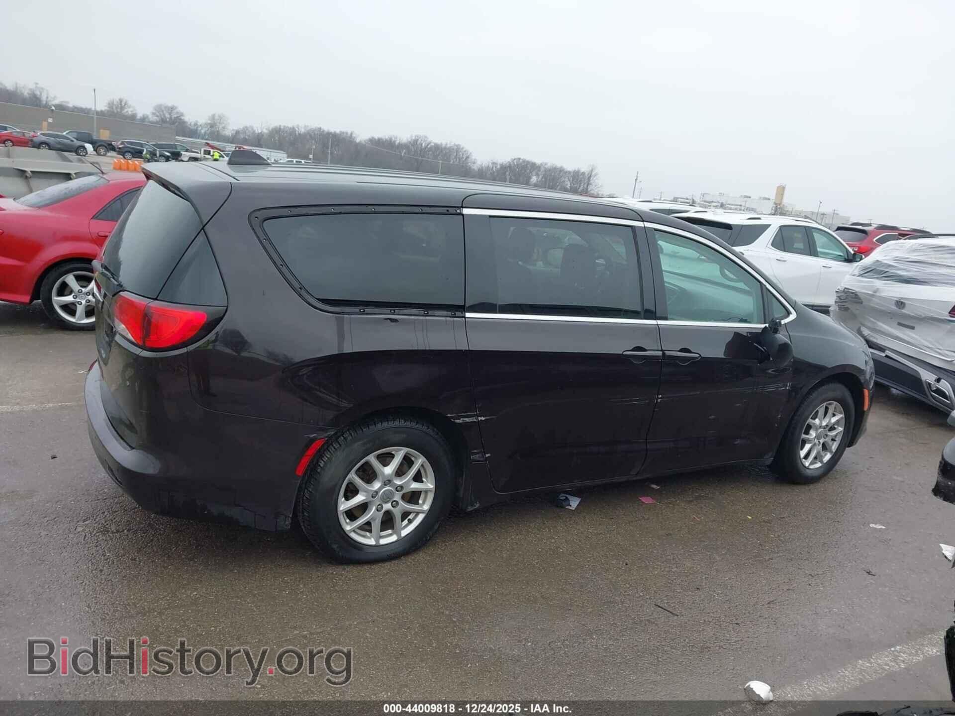 2018 CHRYSLER PACIFICA - VIN: 2C4RC1CG5JR101653 - Фото 13