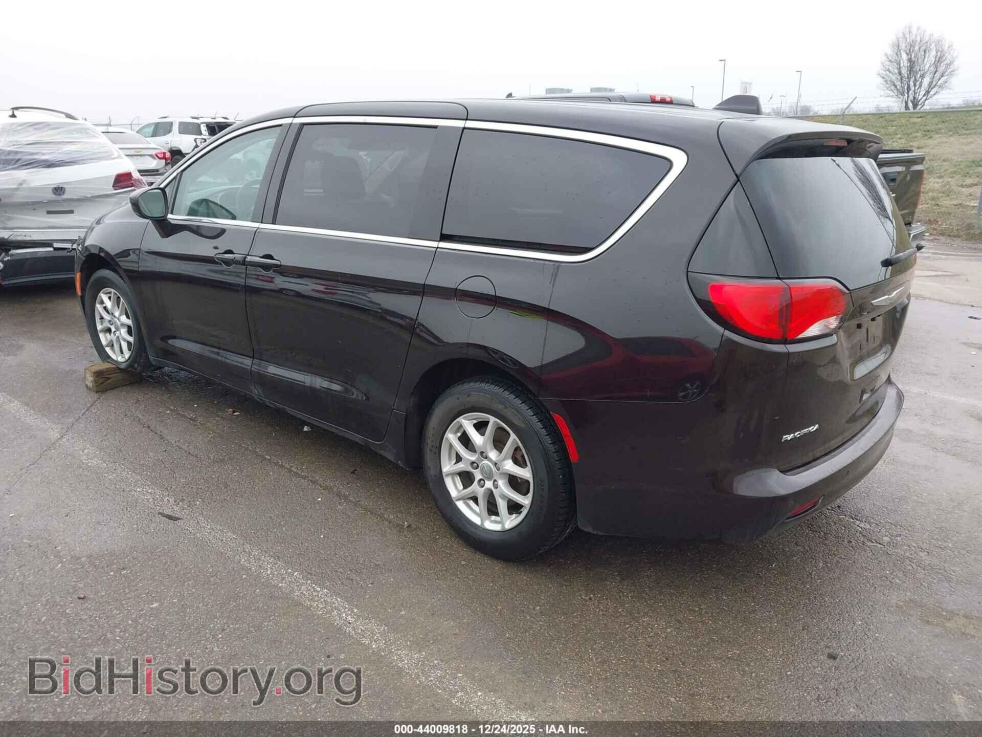 2018 CHRYSLER PACIFICA - VIN: 2C4RC1CG5JR101653 - Фото 3