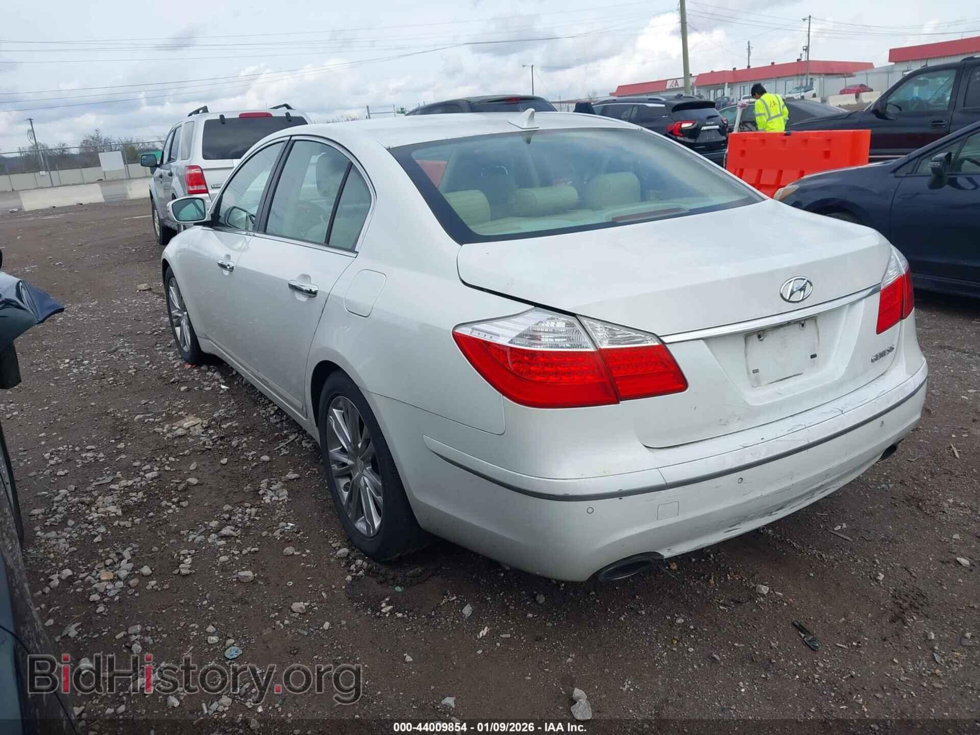 2011 HYUNDAI GENESIS - VIN: KMHGC4DEXBU123086 - Фото 3