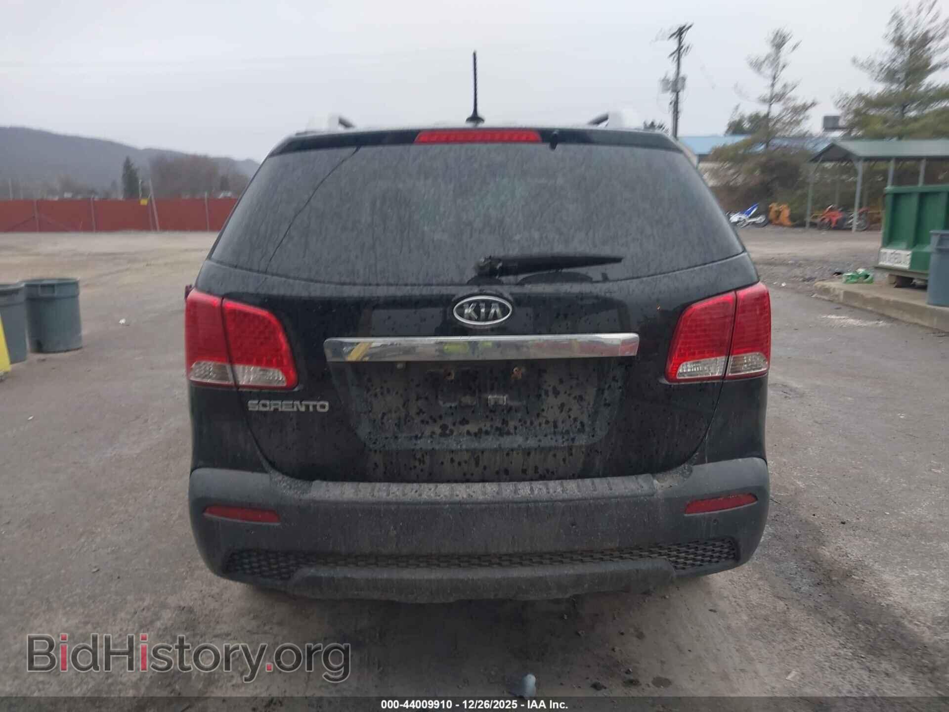 2011 KIA SORENTO - VIN: 5XYKTCA10BG180702 - Фото 16