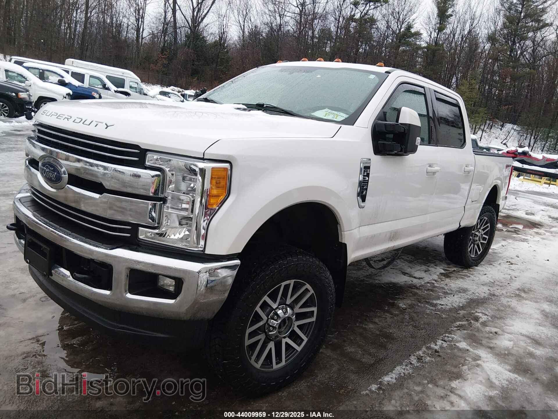 2017 FORD F-250 - VIN: 1FT7W2B65HEF04083 - Фото 2