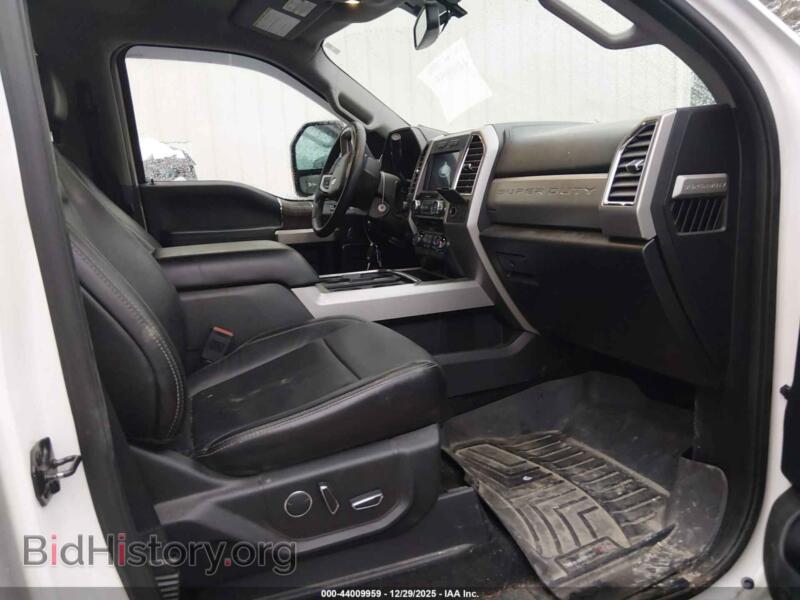 2017 Ford F-250 (VIN 1FT7W2B65HEF04083) — photo 5 of 16
