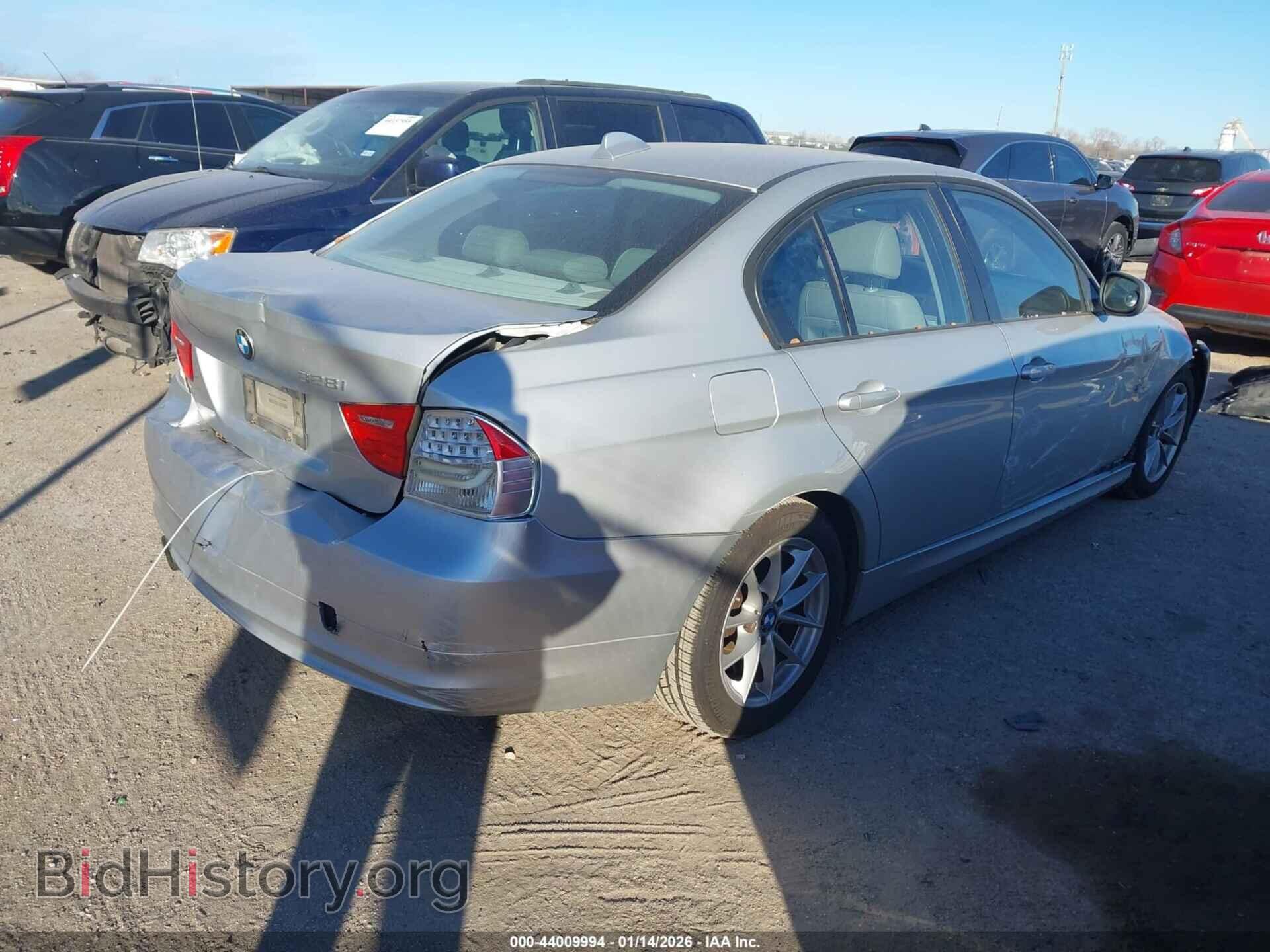 2010 BMW 328I - VIN: WBAPH7C54AE129836 - Фото 4