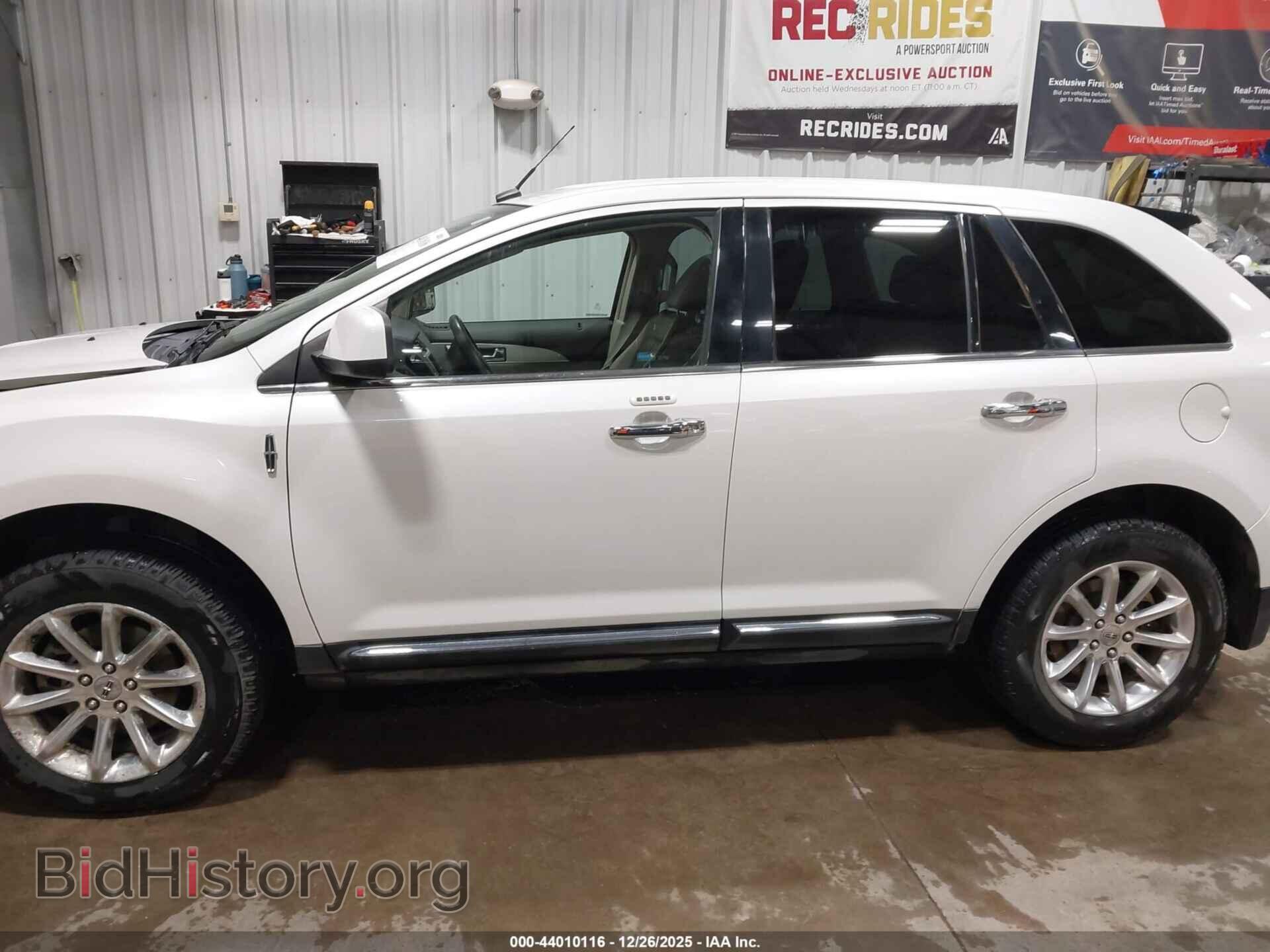 2011 LINCOLN MKX - VIN: 2LMDJ8JK9BBJ10267 - Photo 14