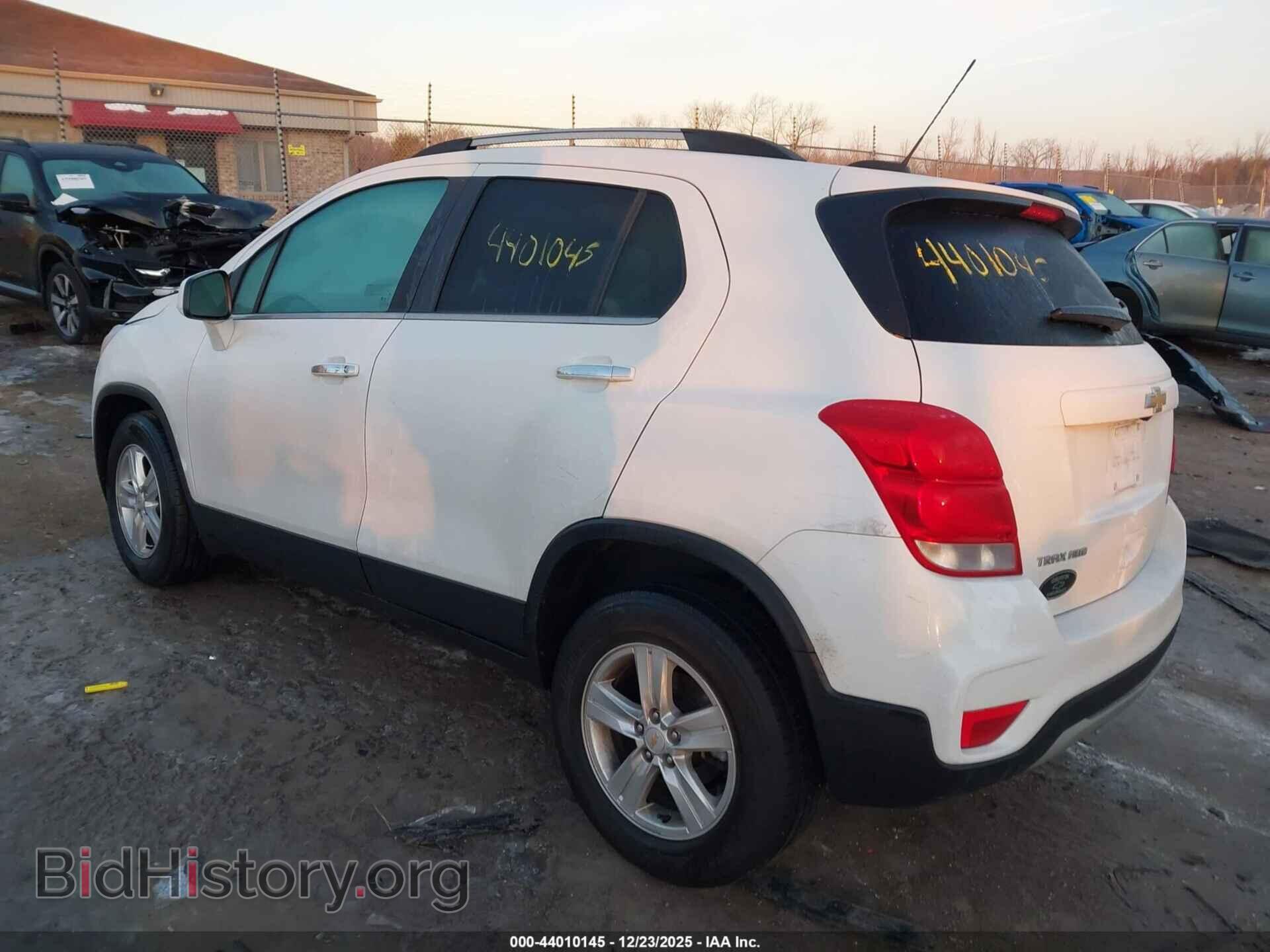 2020 CHEVROLET TRAX - VIN: KL7CJPSB4LB037026 - Фото 3