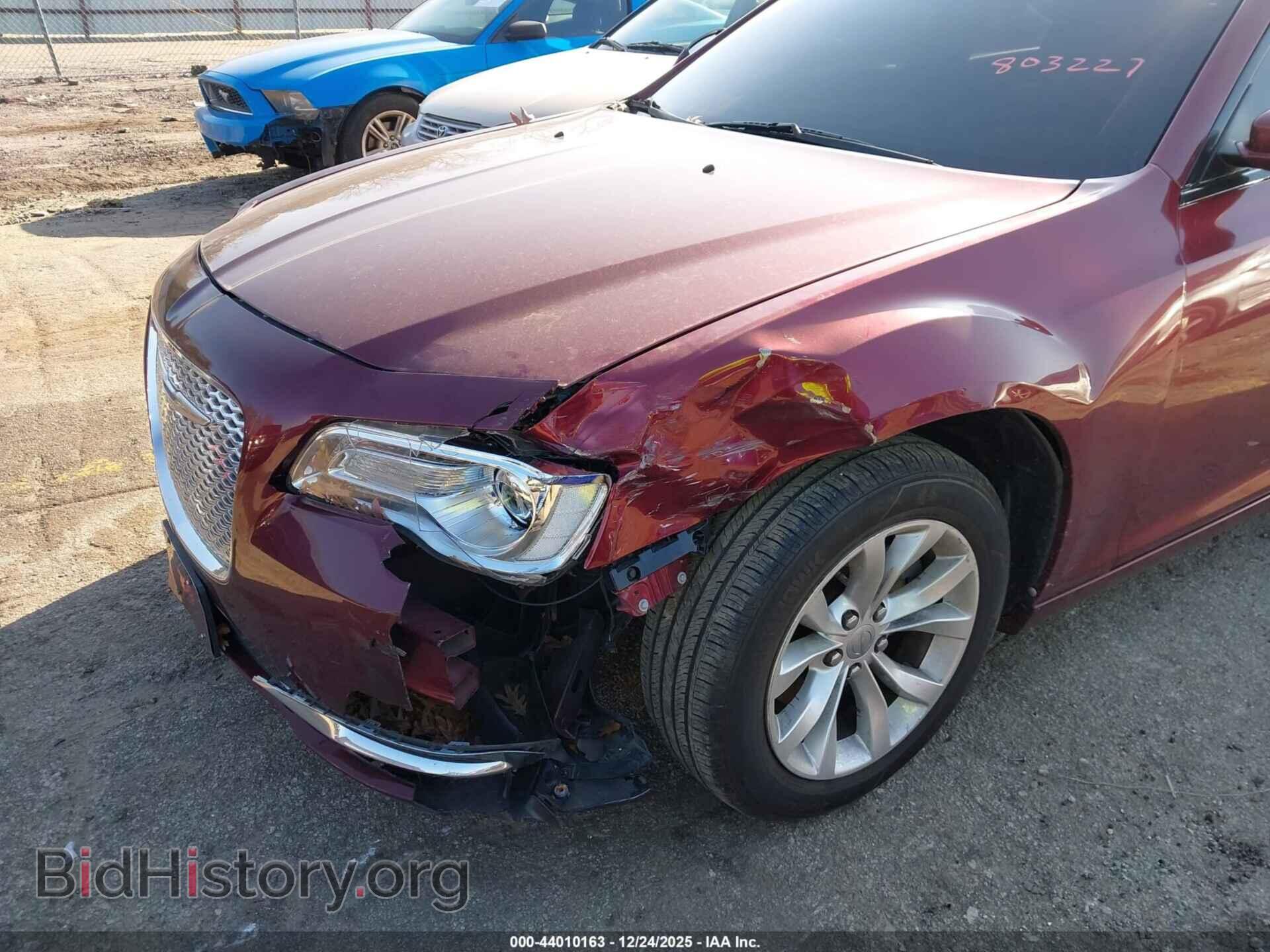 2015 CHRYSLER 300 - VIN: 2C3CCAAG0FH803227 - Фото 6