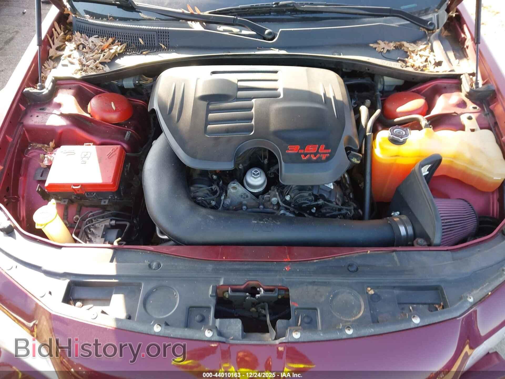2015 CHRYSLER 300 - VIN: 2C3CCAAG0FH803227 - Фото 10