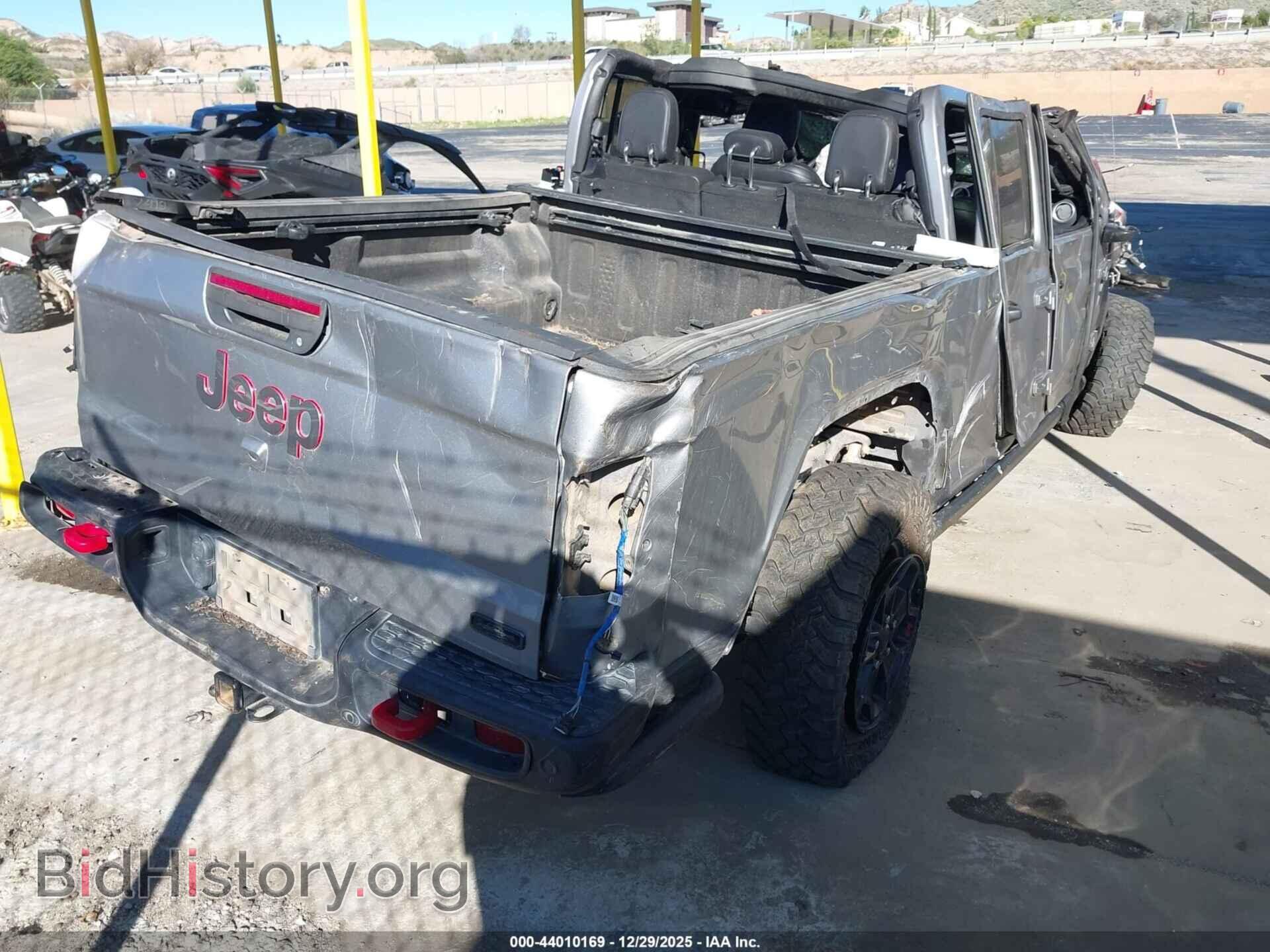 2020 JEEP GLADIATOR - VIN: 1C6JJTBG3LL105672 - Фото 4