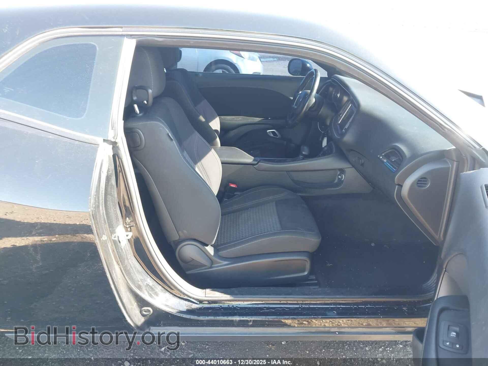 2016 DODGE CHALLENGER - VIN: 2C3CDZAG5GH200769 - Фото 5