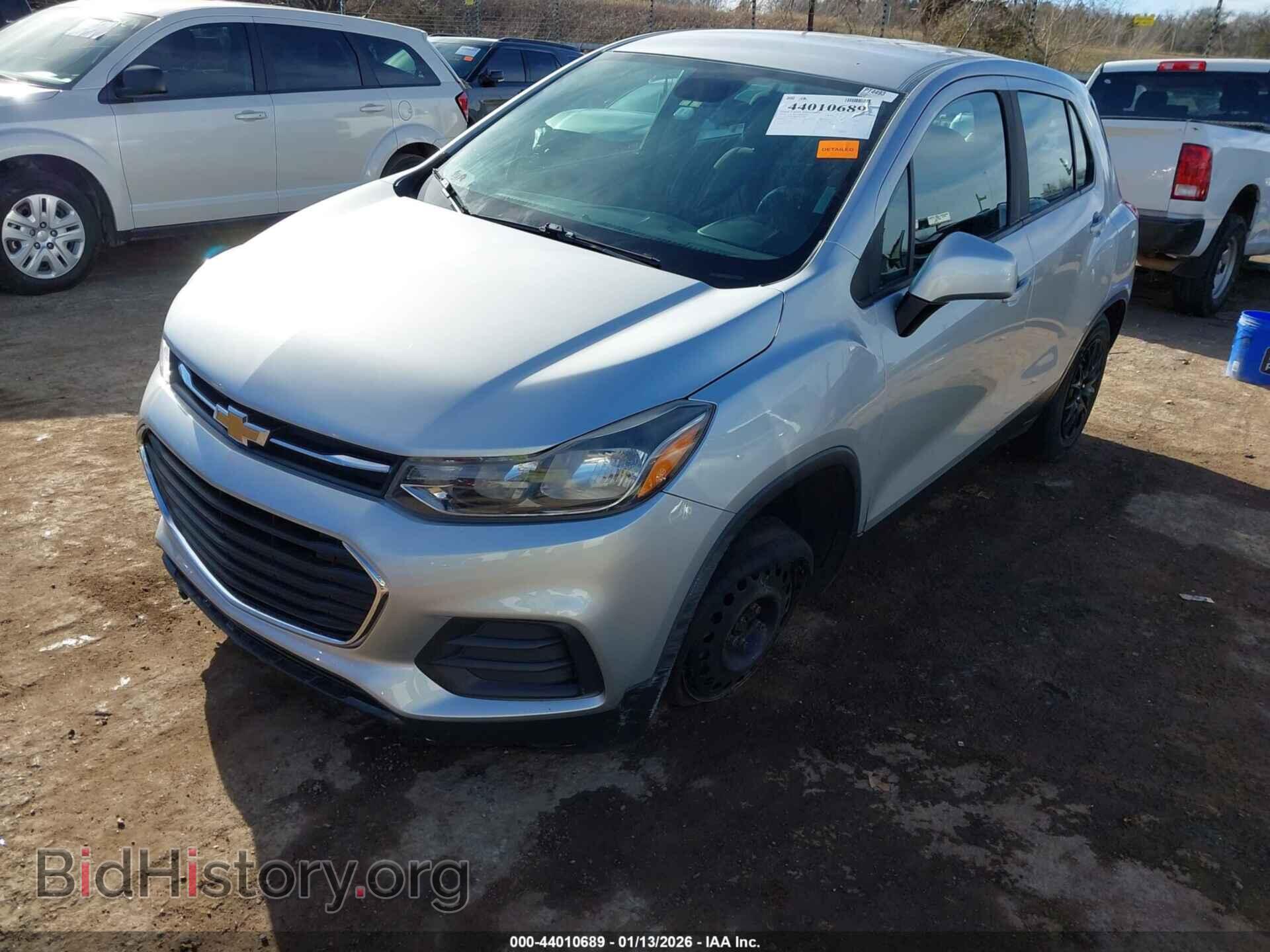 2017 CHEVROLET TRAX - VIN: 3GNCJKSB8HL283208 - Фото 2