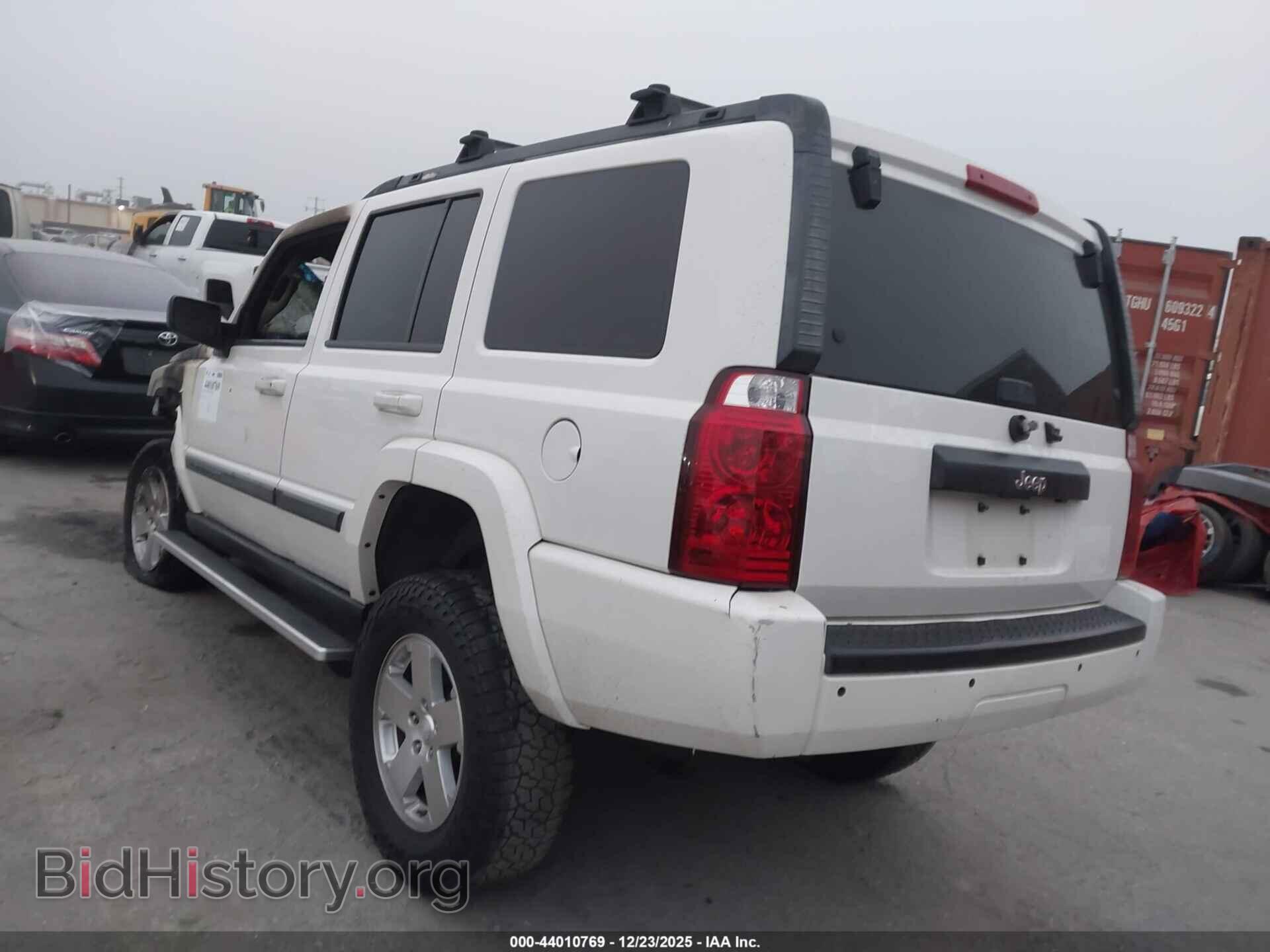 2008 JEEP COMMANDER - VIN: 1J8HH48K88C224919 - Фото 3