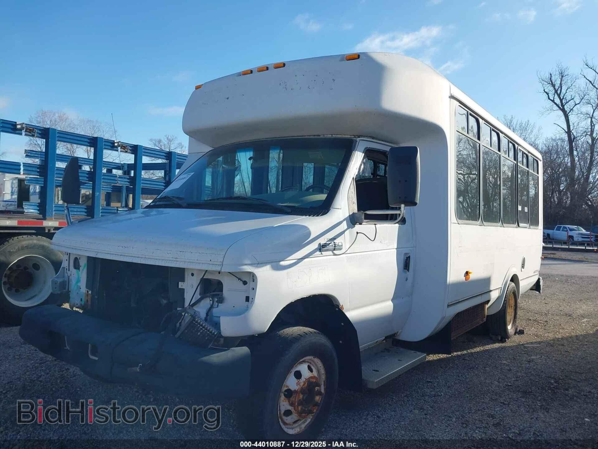 2006 FORD E-450 CUTAWAY - VIN: 1FDXE45P96HB33083 - Фото 2