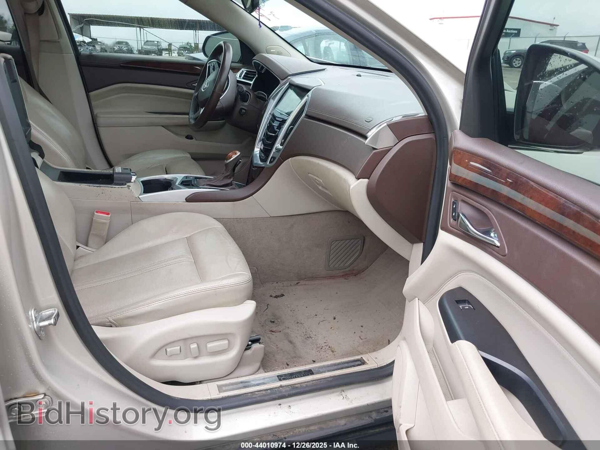 2014 CADILLAC SRX - VIN: 3GYFNCE38ES544451 - Photo 5