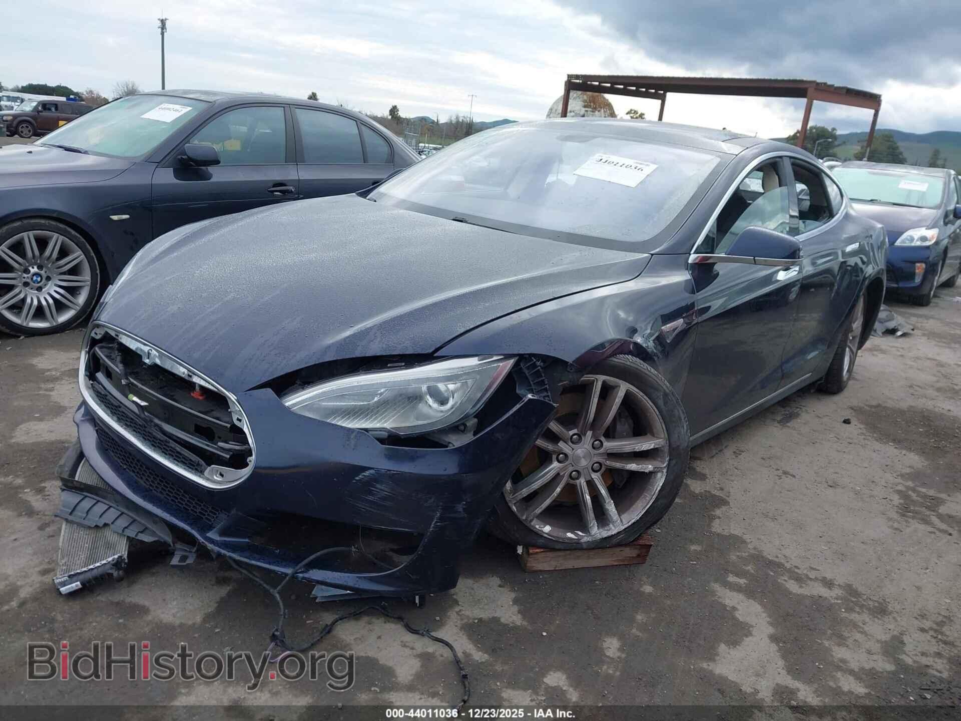 2014 TESLA MODEL S - VIN: 5YJSA1H17EFP48892 - Photo 2