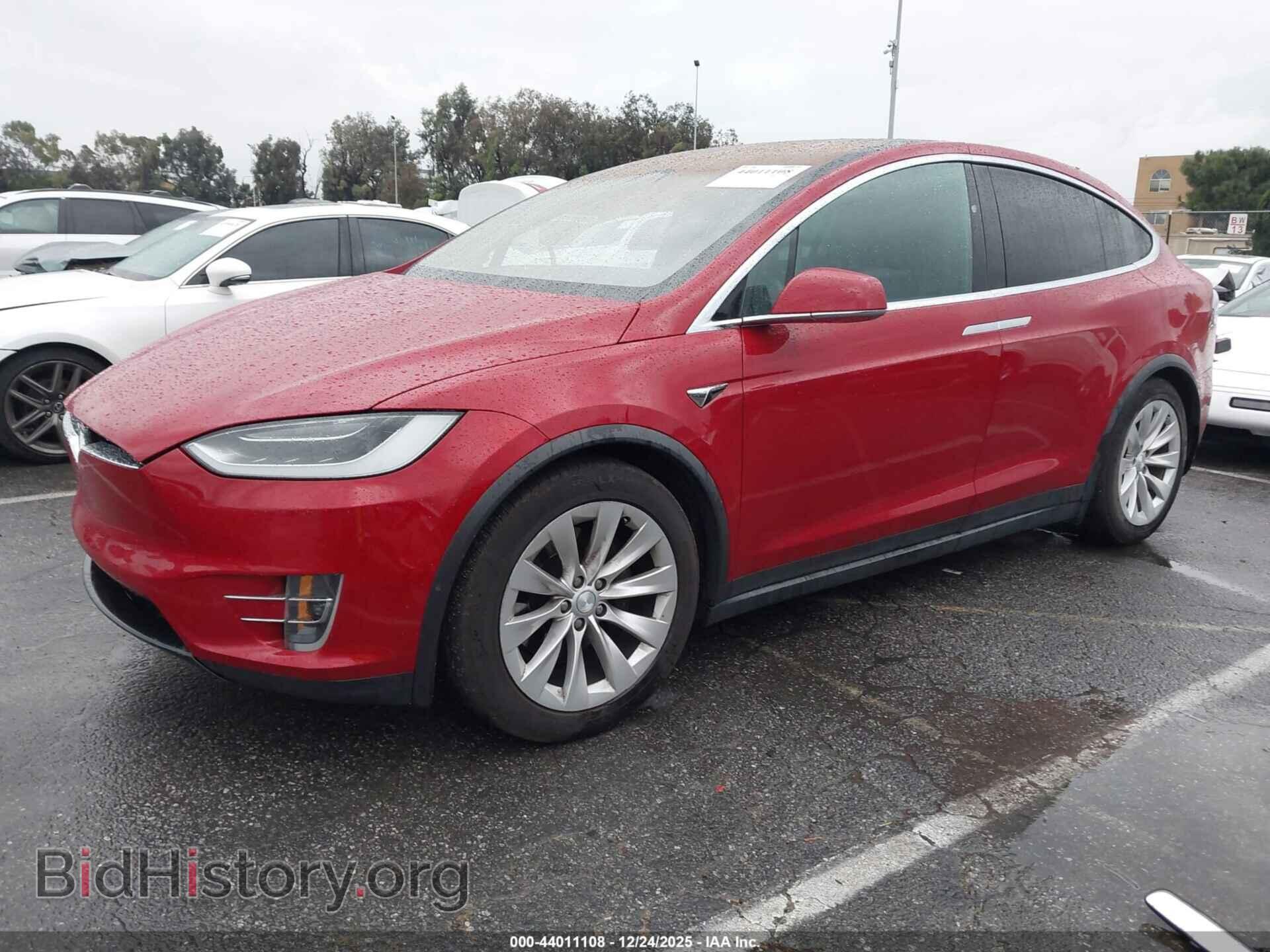 2017 TESLA MODEL X - VIN: 5YJXCDE29HF060900 - Фото 2
