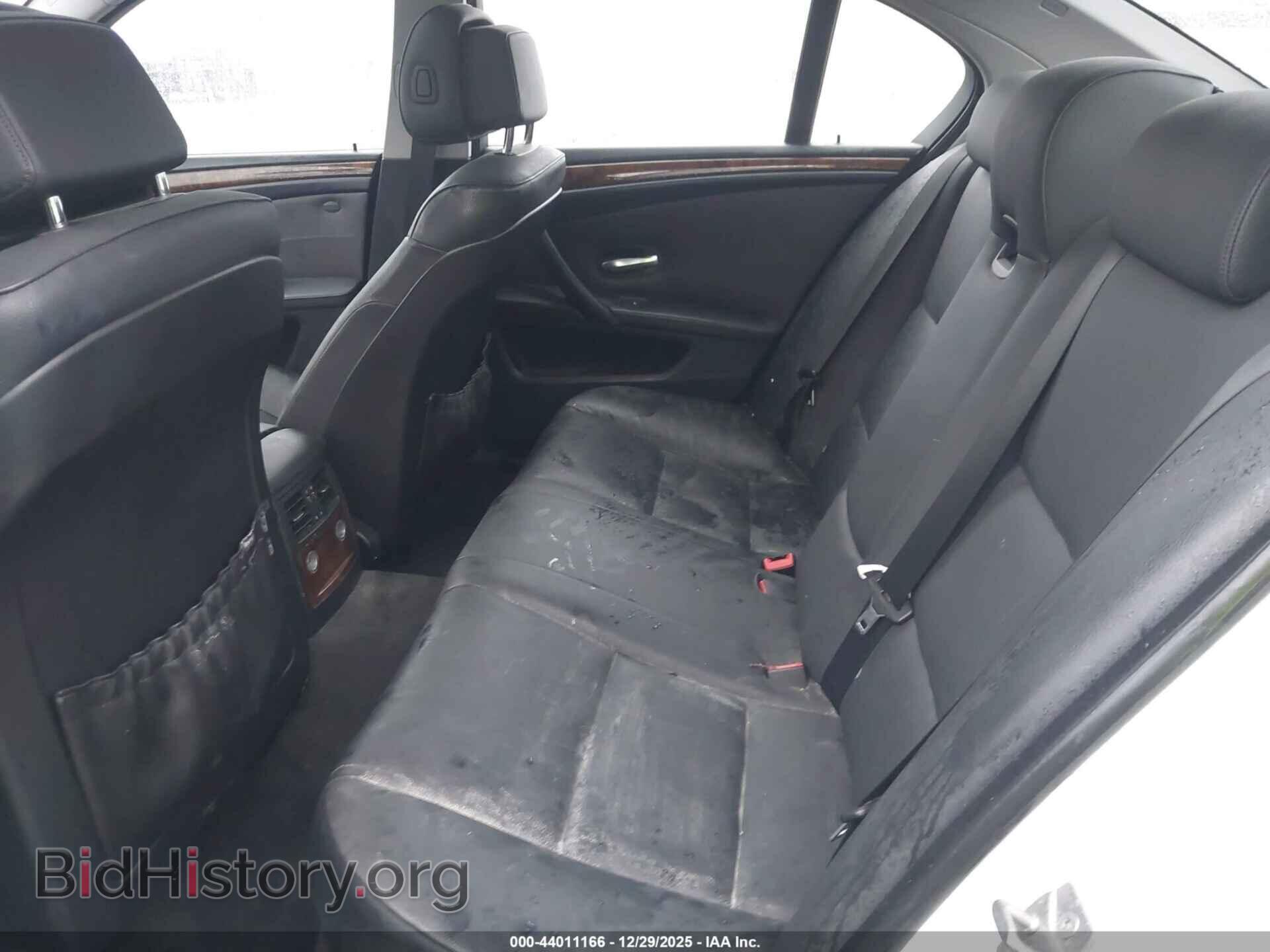 2010 BMW 528I - VIN: WBANV1C5XAC388517 - Фото 8