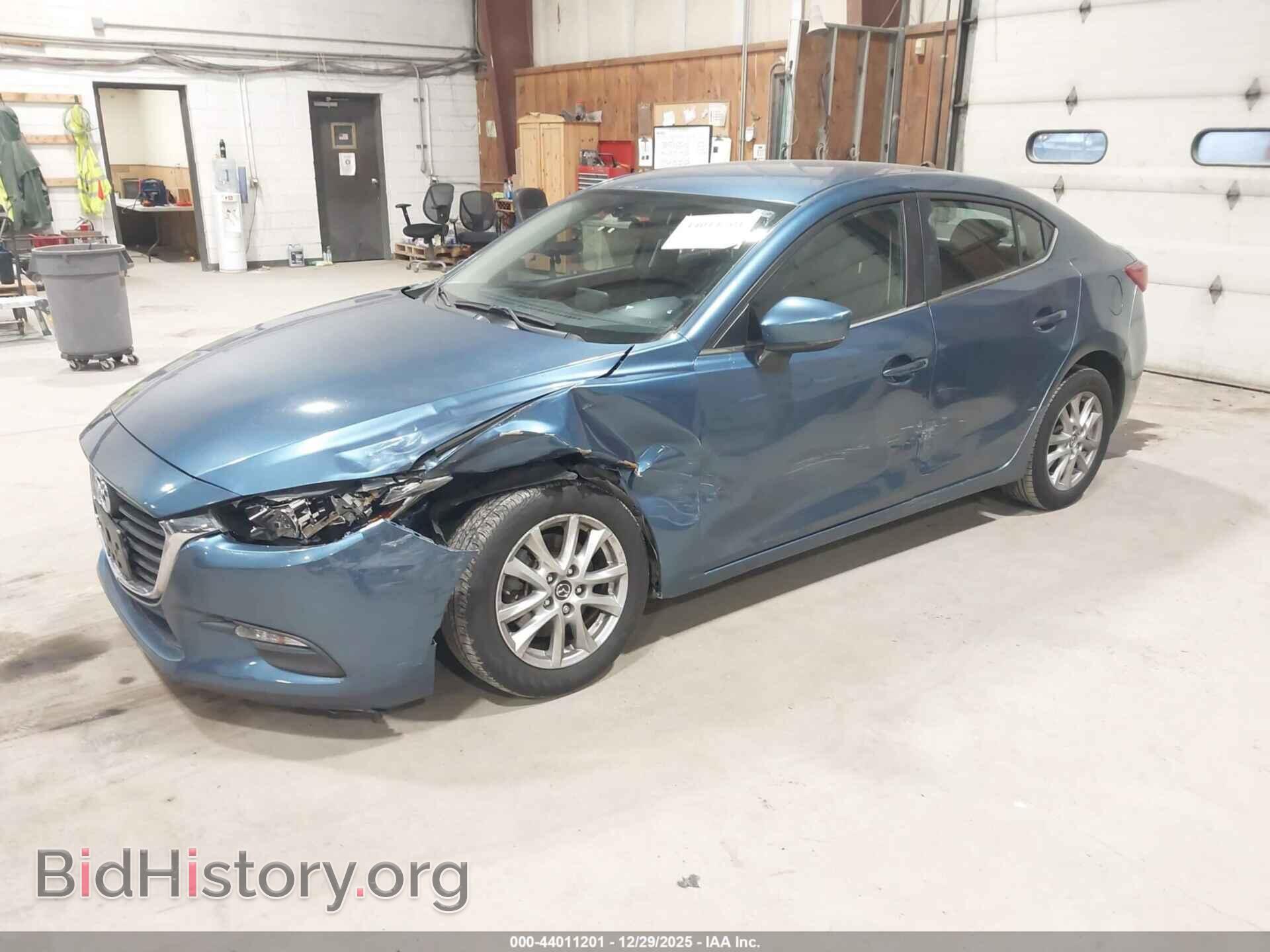2017 MAZDA MAZDA3 - VIN: 3MZBN1U74HM120106 - Фото 2