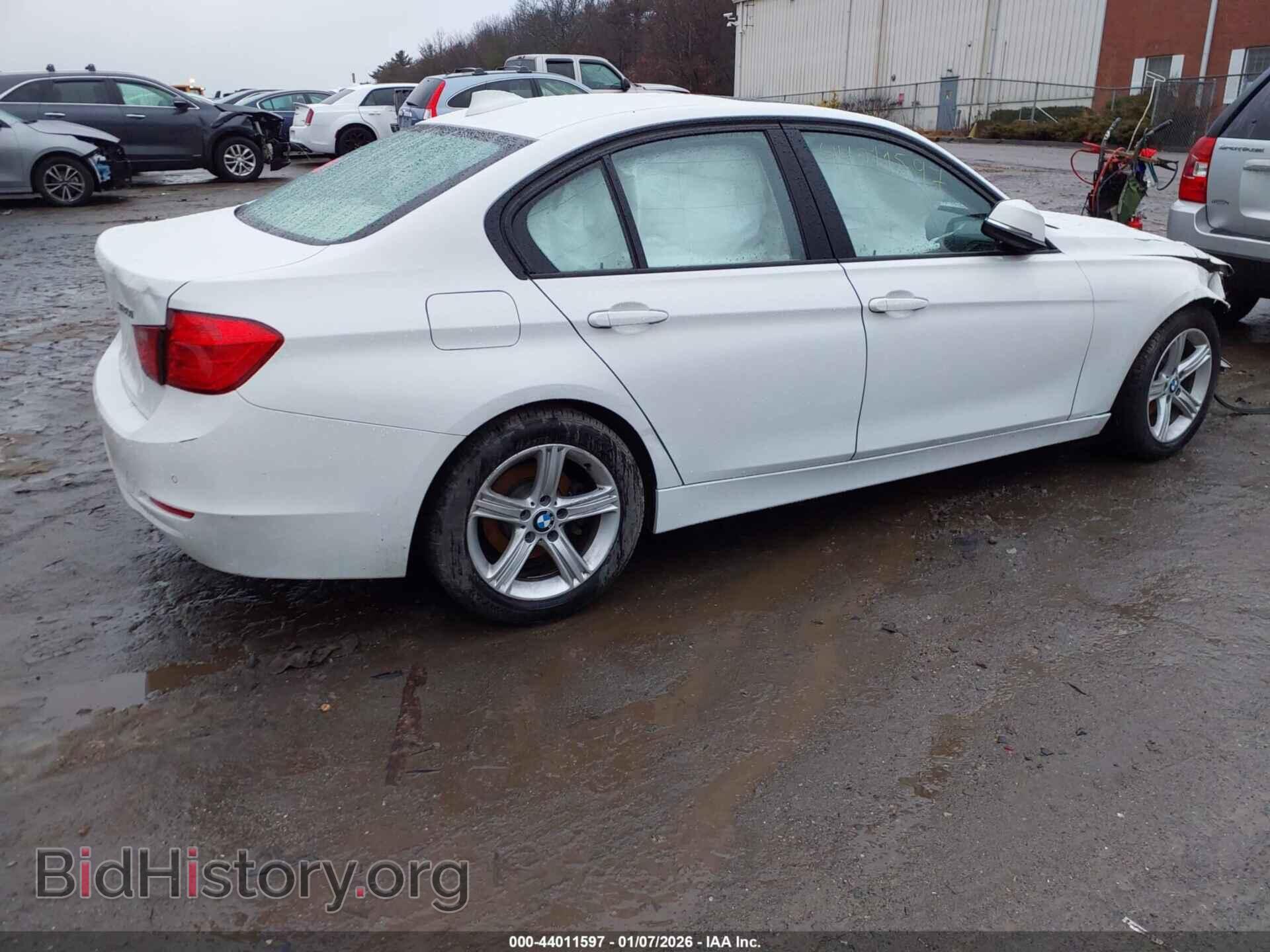 2013 BMW 320I - VIN: WBA3C3C5XDF981631 - Фото 4