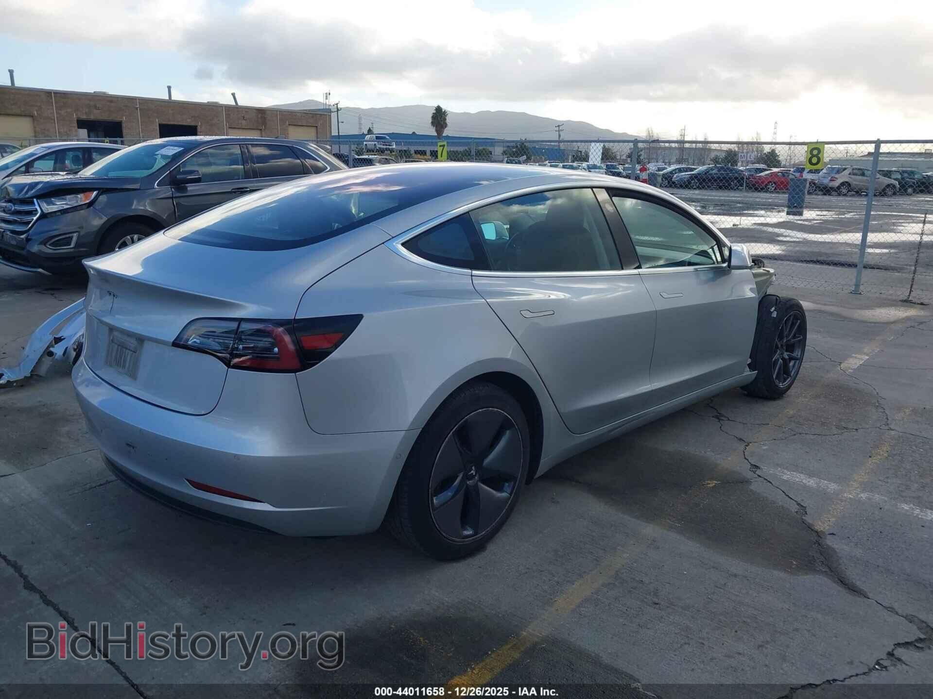 2018 TESLA MODEL 3 - VIN: 5YJ3E1EA4JF043037 - Photo 4