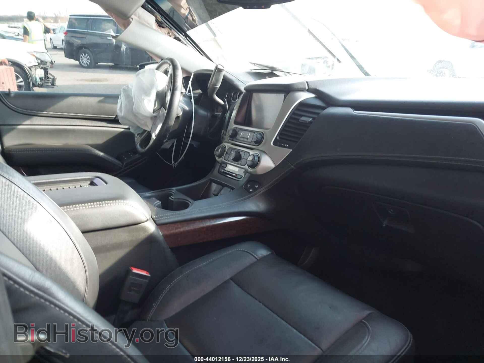 2016 GMC YUKON - VIN: 1GKS2BKC0GR455656 - Photo 5