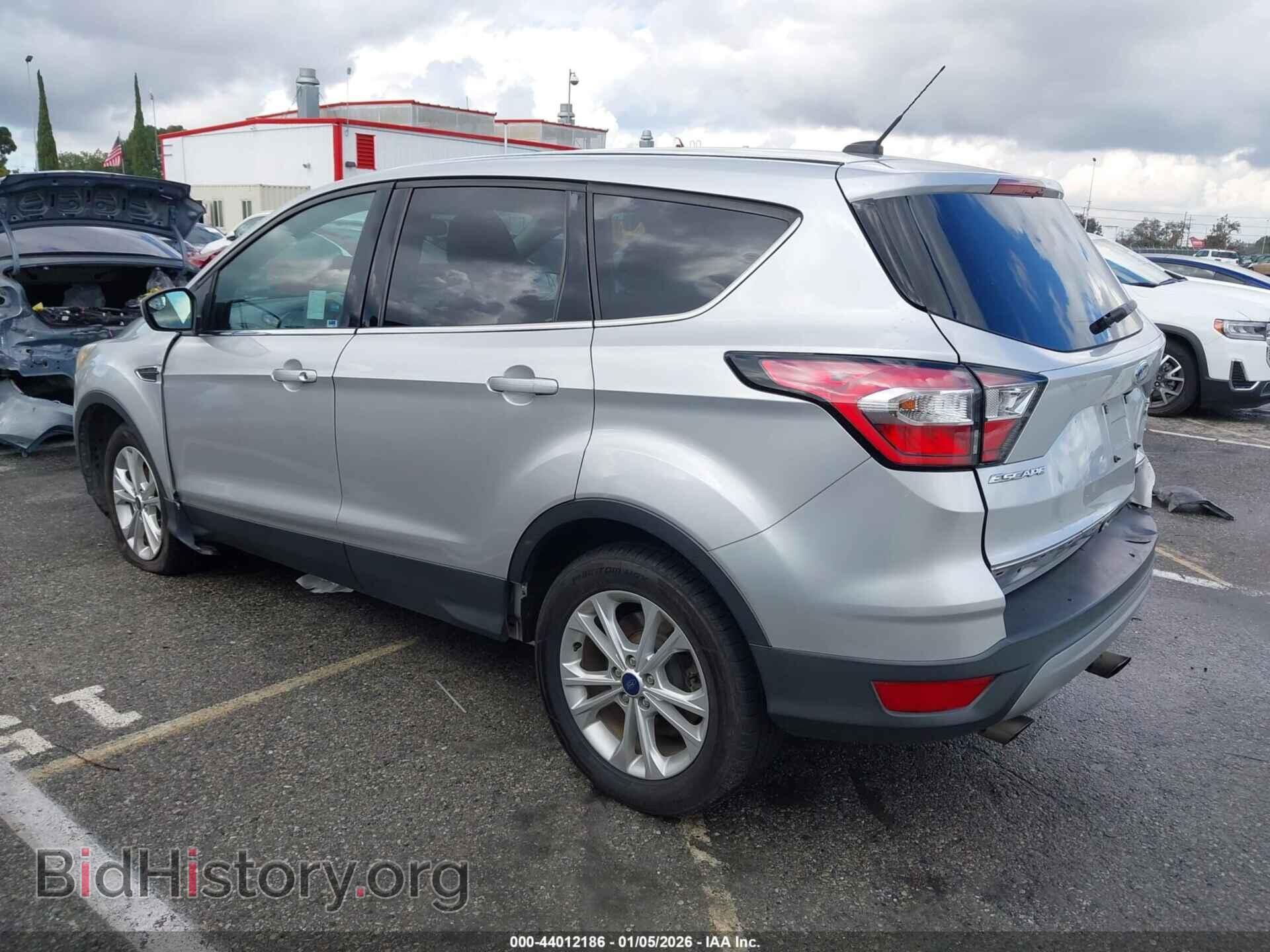 2017 FORD ESCAPE - VIN: 1FMCU0GD0HUD93752 - Фото 3