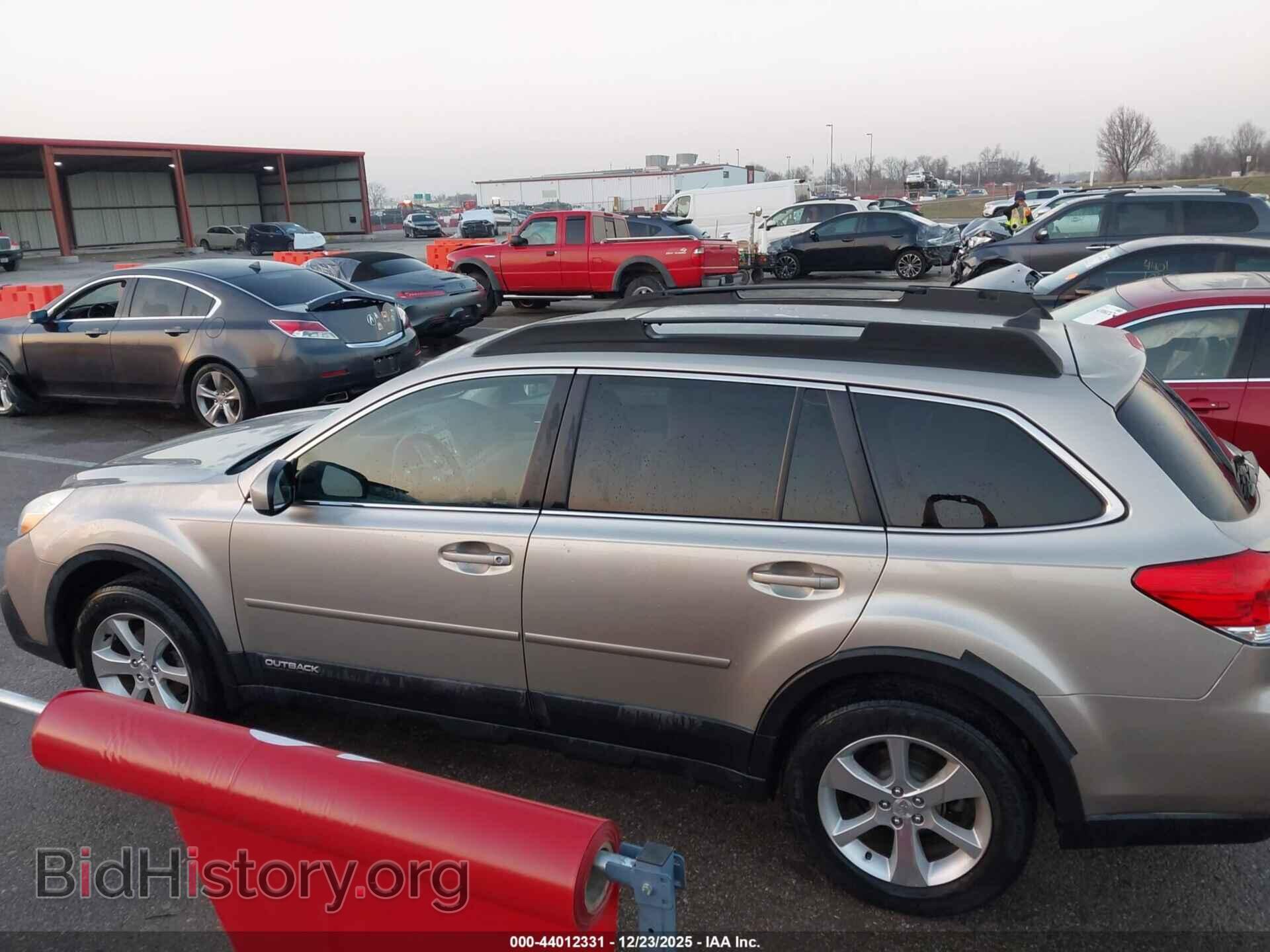 2014 SUBARU OUTBACK - VIN: 4S4BRCLC2E3257538 - Фото 14
