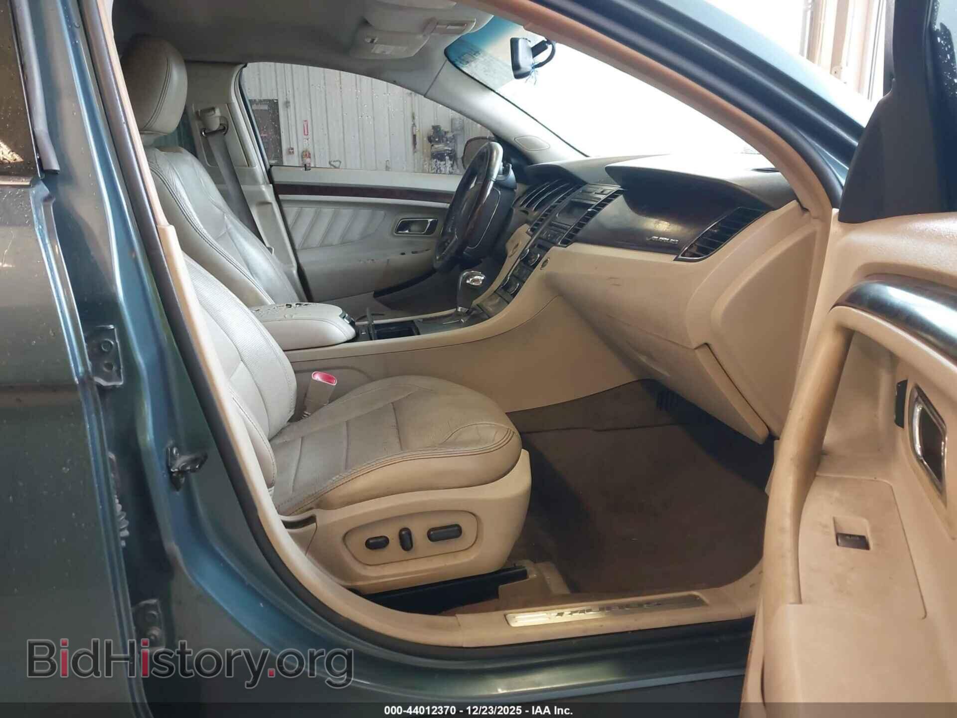 2010 FORD TAURUS - VIN: 1FAHP2FW0AG111281 - Фото 5