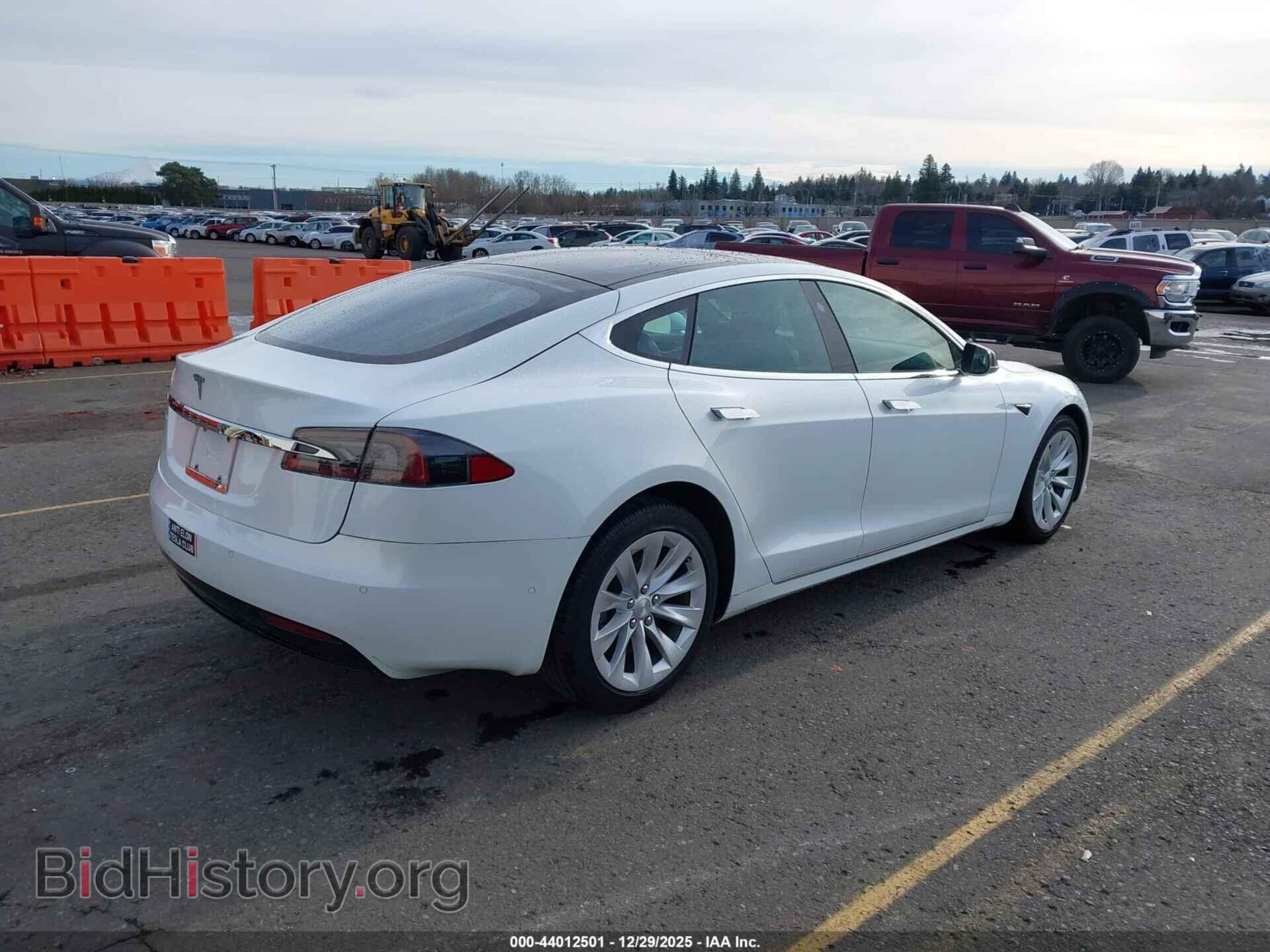 2018 TESLA MODEL S - VIN: 5YJSA1E22JF277192 - Photo 4