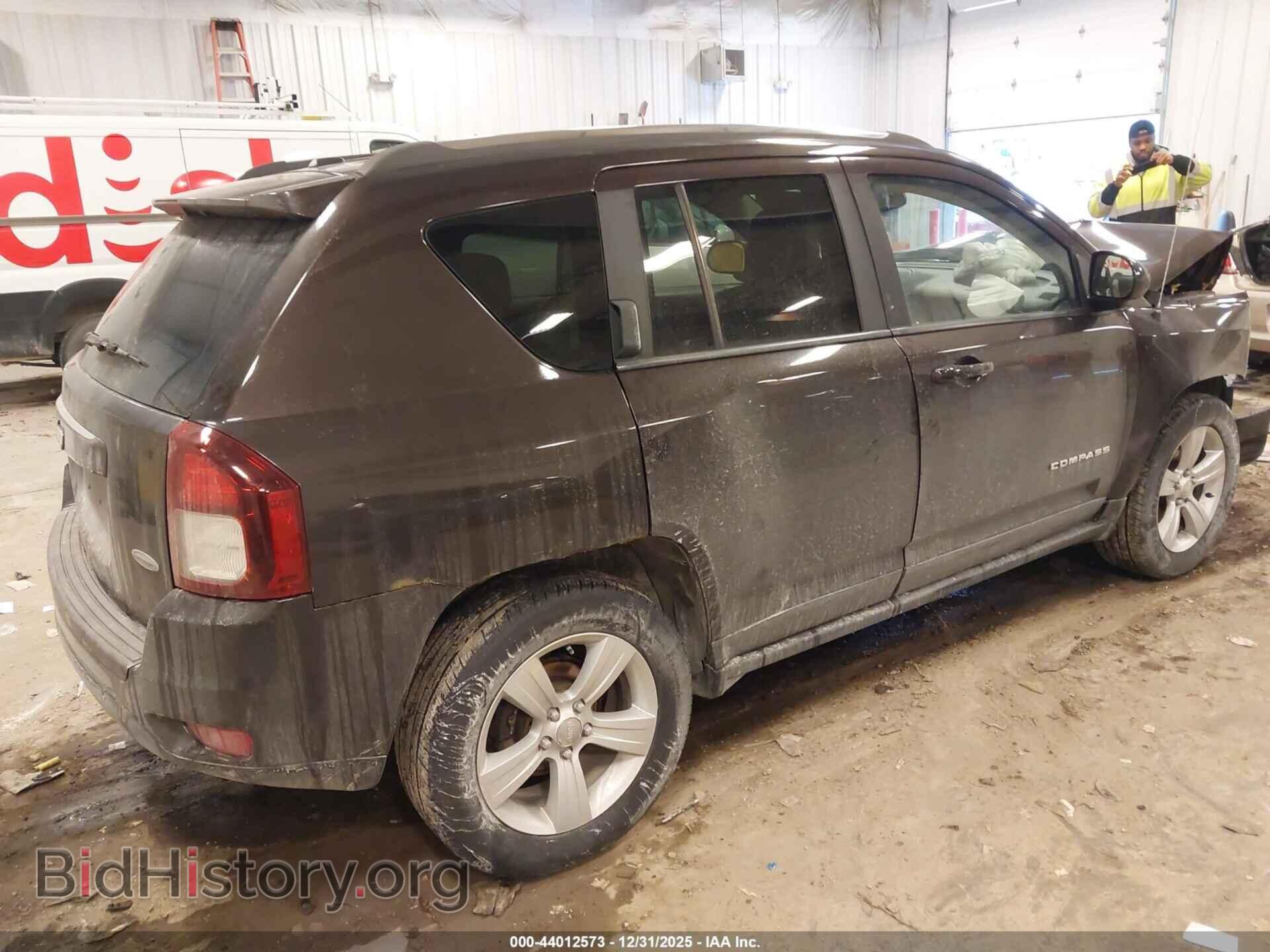 2014 JEEP COMPASS - VIN: 1C4NJDEB9ED730901 - Фото 2